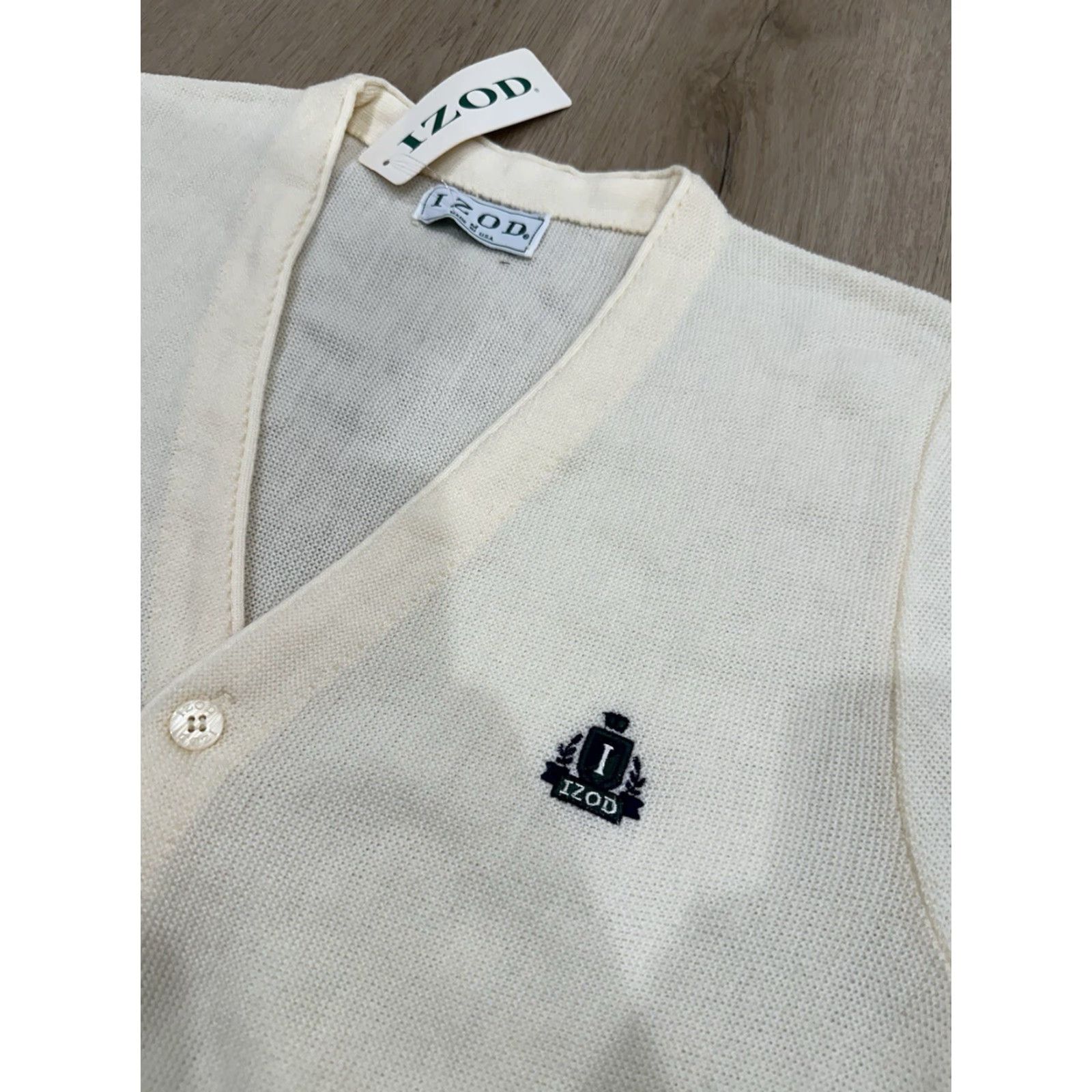 Izod VINTAGE IZOD Cardigan Sweater Mens M Ivory Knit Logo USA 80s 90s Grandpa Made In USA Size US M / EU 48-50 / 2 - 5 Thumbnail