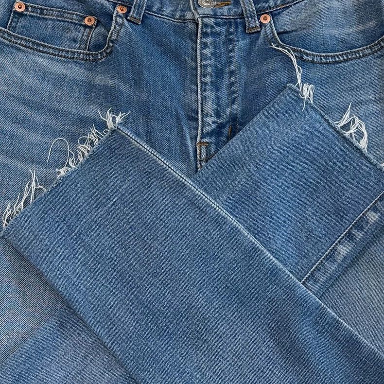 Balenciaga Balenciaga Ripped jeans 2501-Nextarrow Size US 26 / EU 42 - 5 Thumbnail