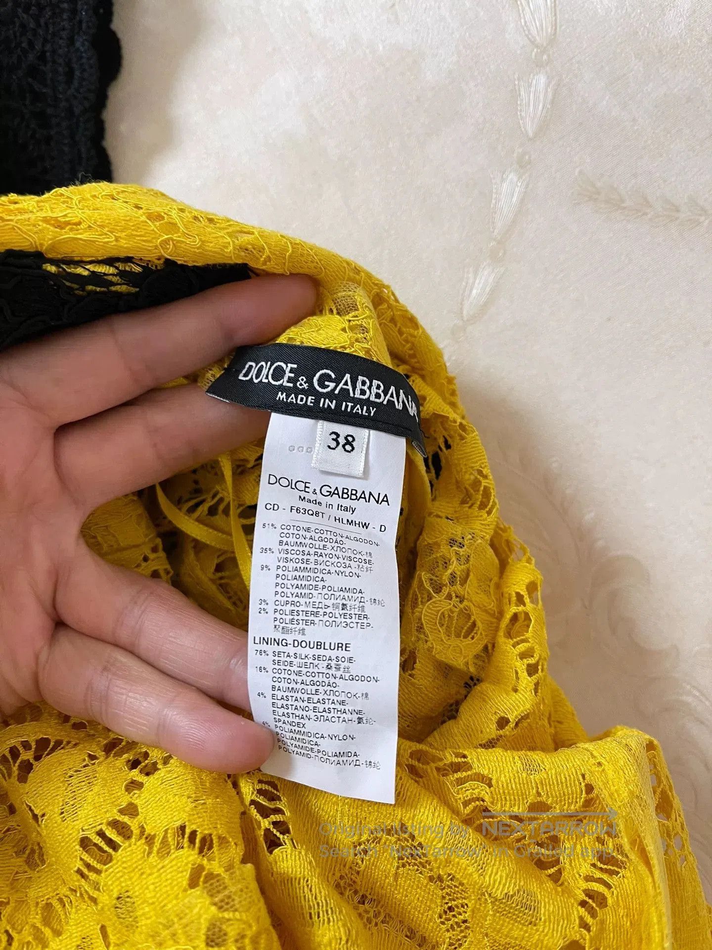 Dolce & Gabbana DG Runway Yellow Lace Dress. Size M / US 6-8 / IT 42-44 - 3 Thumbnail