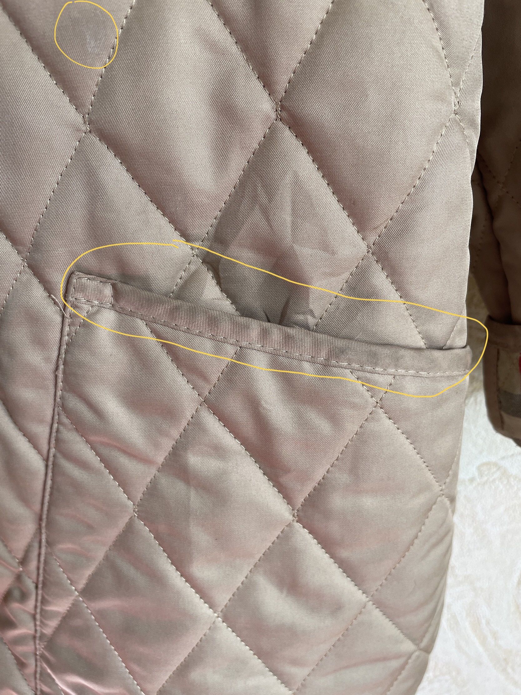 Burberry Burberry Beige Diamond Quilted Jacket Button Nova Check Size M / US 6-8 / IT 42-44 - 10 Thumbnail
