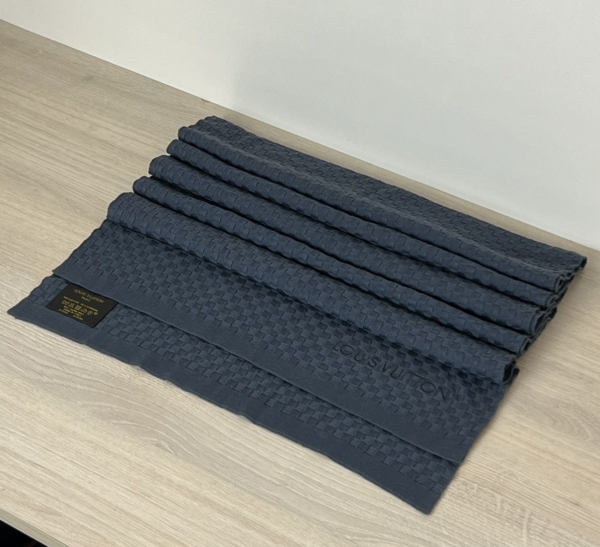 Louis Vuitton Louis Vuitton Damier Scarf M75351-Cotton Cashmere Men’s Size ONE SIZE - 3 Thumbnail