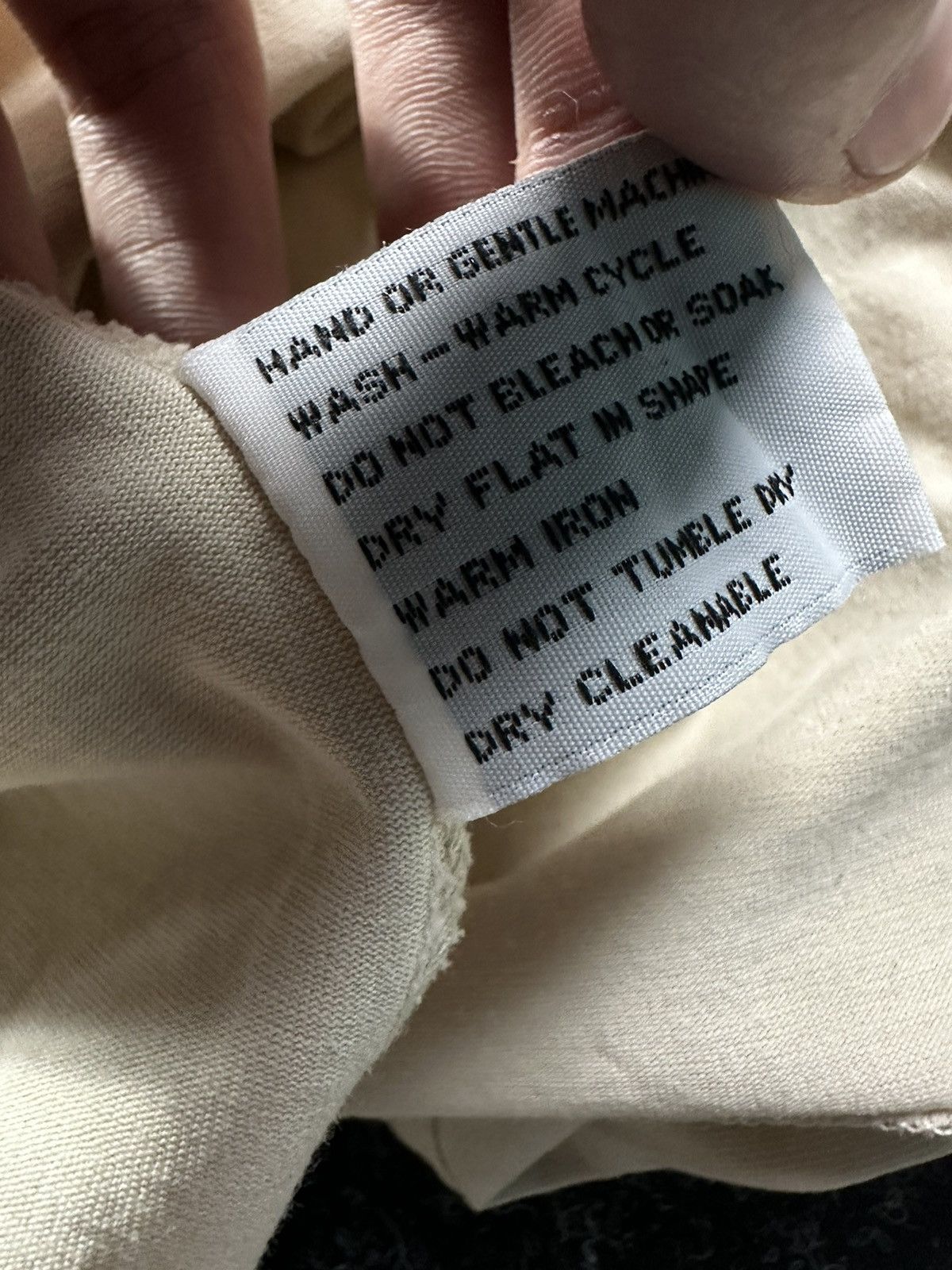 Yves Saint Laurent 🚨 VINTAGE YSL BEIGE TEE YVES SAINT LAURENT OLD MONEY LOGO Size US XXL / EU 58 / 5 - 15 Thumbnail