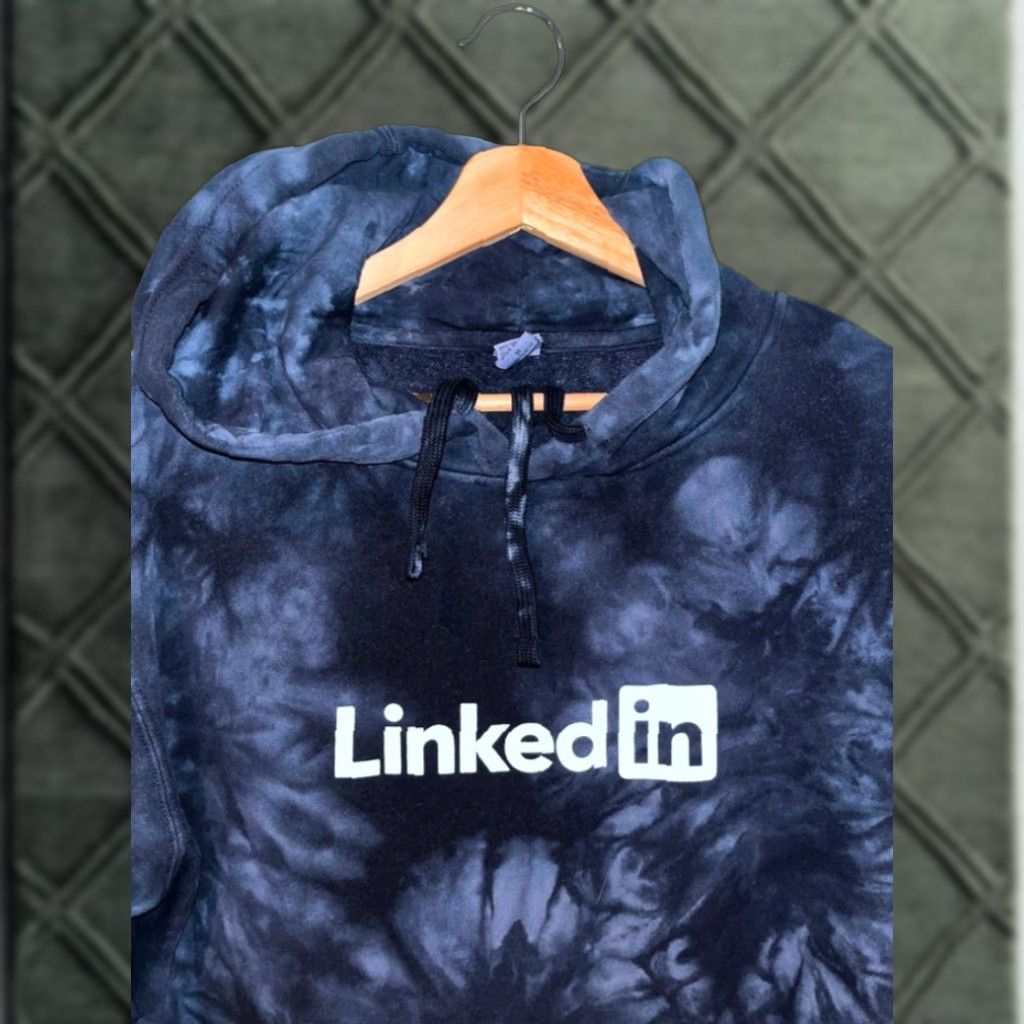 Vintage VINTAGE LinkedIn Employee Exclusive Blue Tie-Dye Hoodie Independent Trading Company Hooded Pullover Men’s M Size US M / EU 48-50 / 2 - 1 Thumbnail