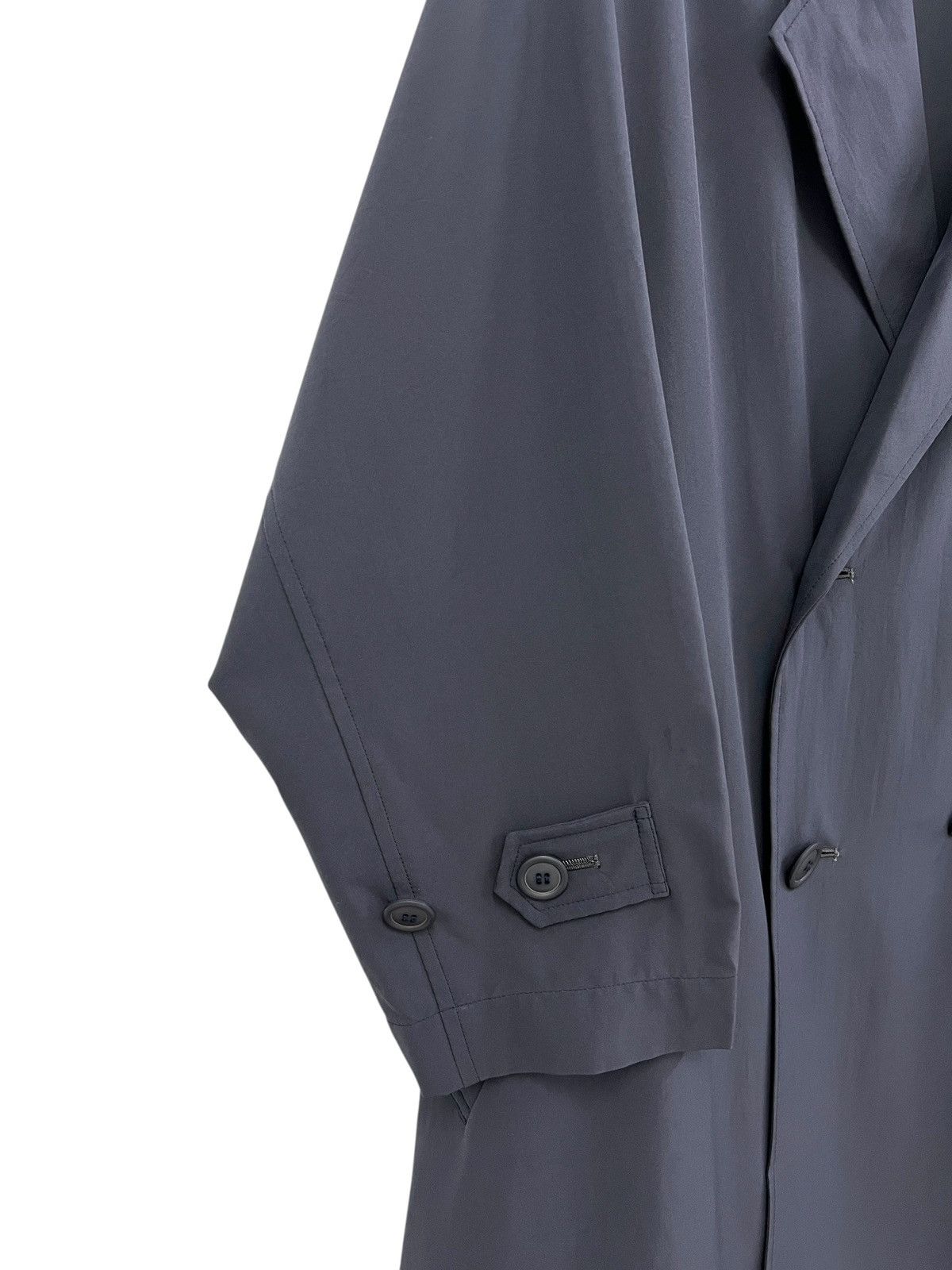 Issey Miyake 1980s Issey Miyake ‘Windcoat” Oversize Double Breasted Coat Size US L / EU 52-54 / 3 - 4 Thumbnail