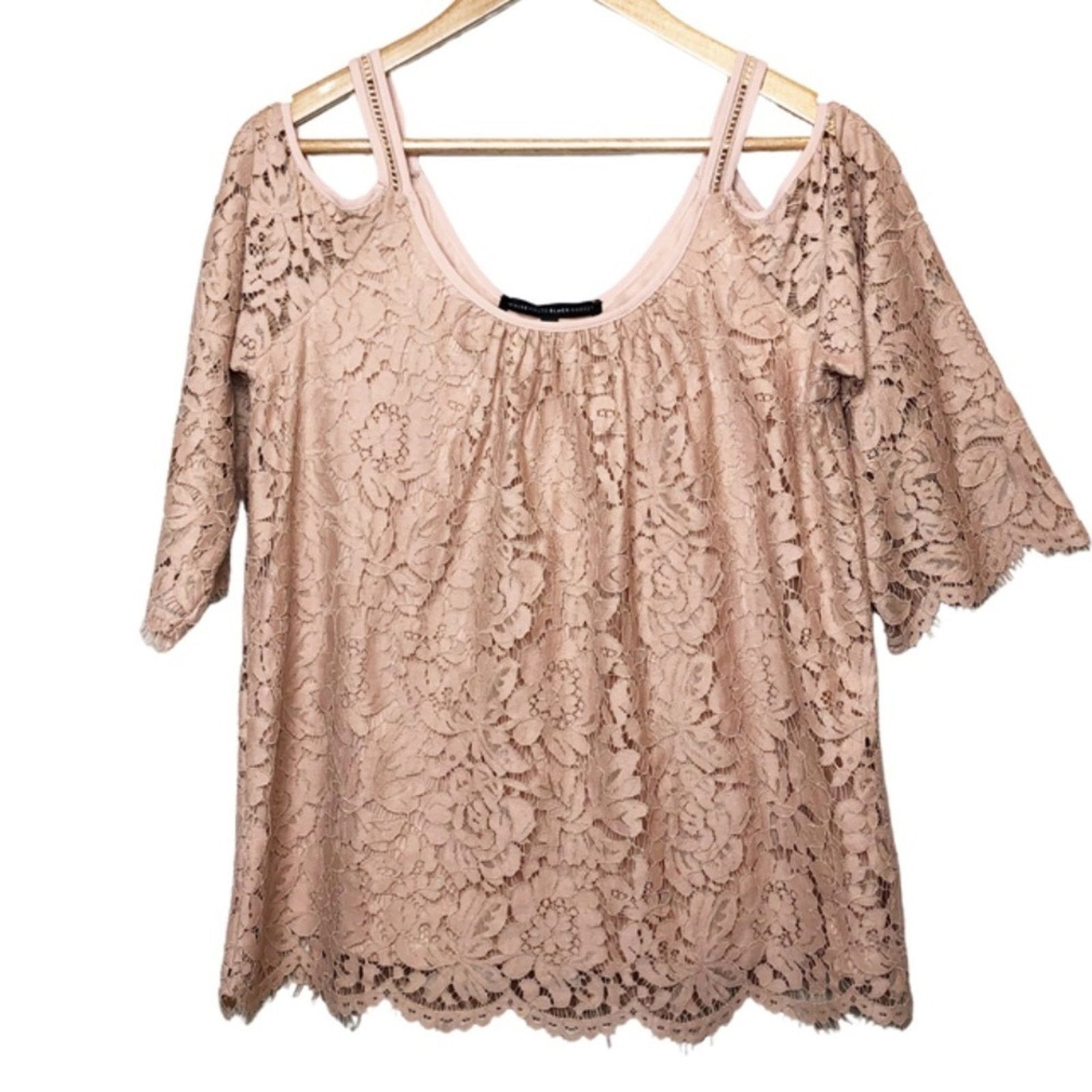 White House Black Market New with Tag White House Black Market Lace Blush Blouse Size S / US 4 / IT 40 - 1 Thumbnail