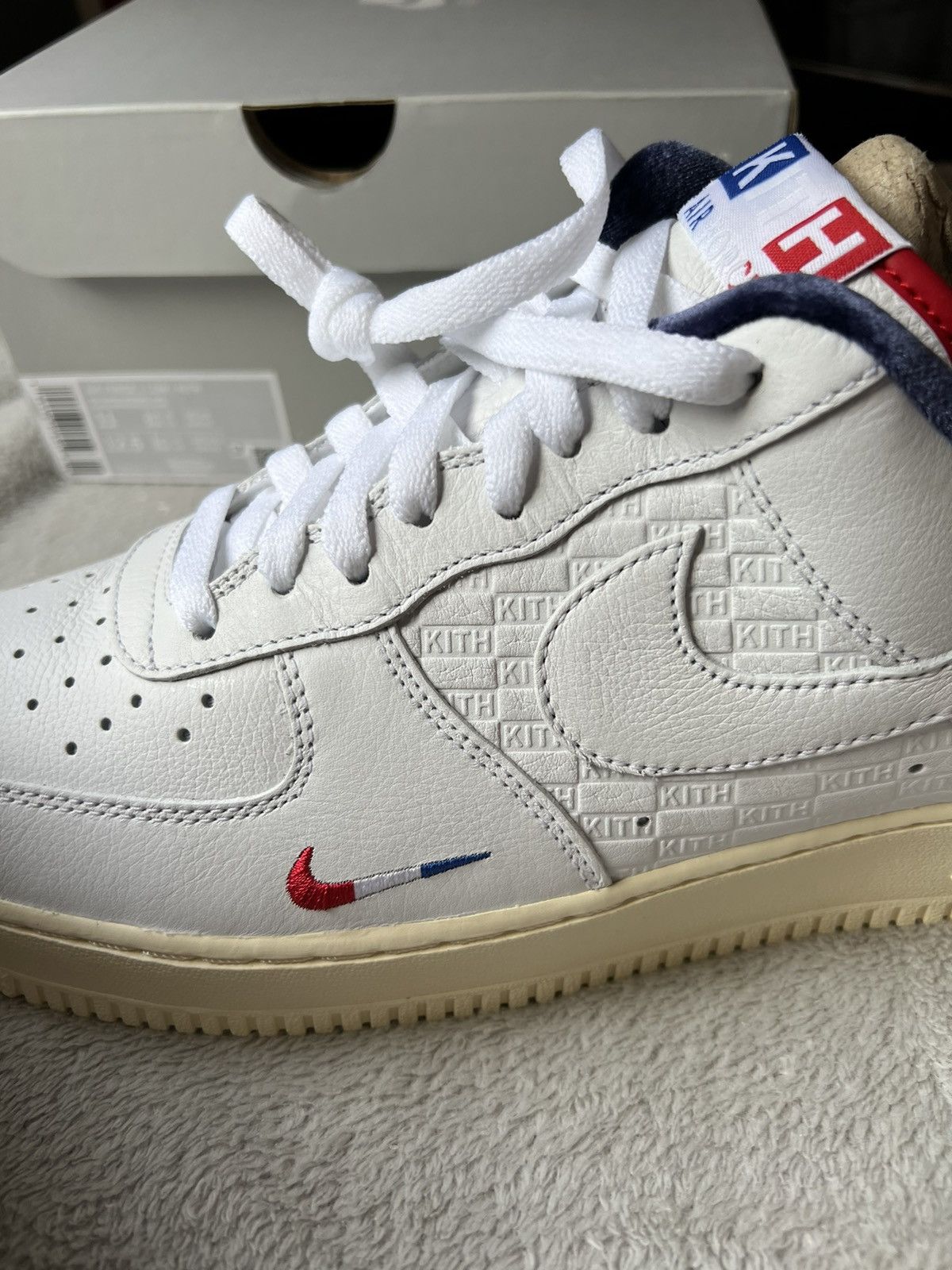 Nike Nike air force 1 kith Paris édition Size US 11 / EU 44 - 4 Thumbnail