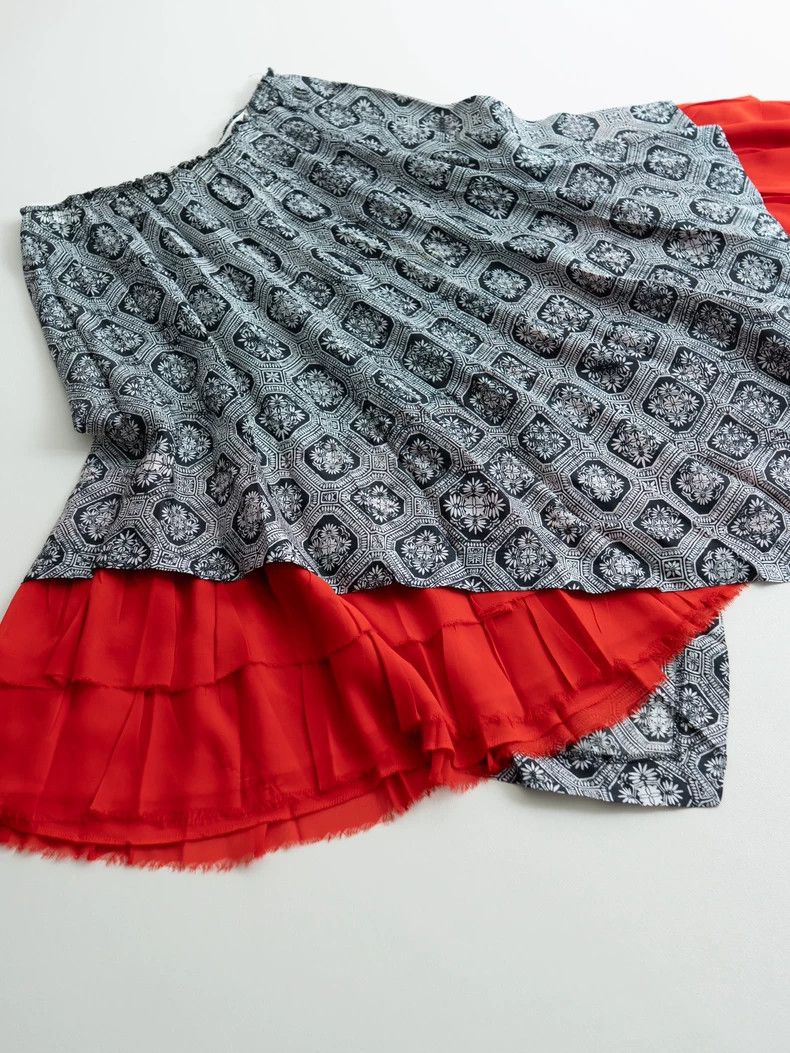 Comme des Garcons Comme Des Garcons Medieval pattern color-block skirt Size 24" / US 00 / IT 34 - 3 Thumbnail