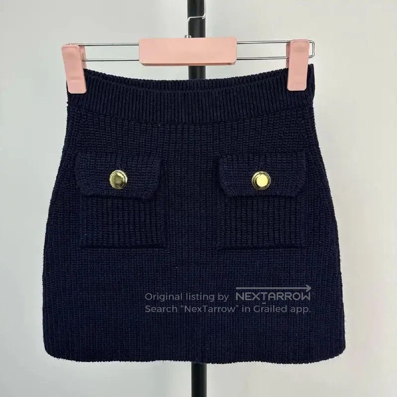 Miu Miu Miu Miu Women's Black Wool Shorts . Size 23" - 1 Thumbnail