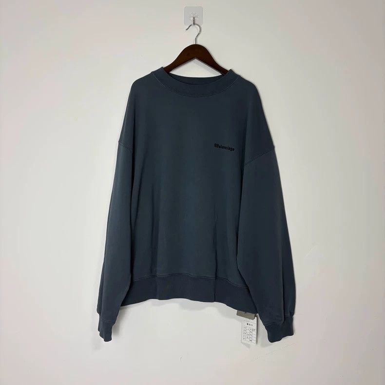 Balenciaga Balenciaga Embroidered smog blue pullover sweater Size US S / EU 44-46 / 1 - 1 Thumbnail