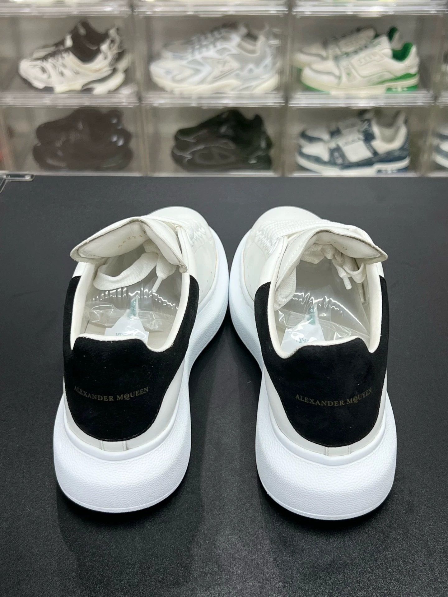 Alexander McQueen mcq low-top black and white sneakers 37 Size US 5 / EU 37 - 7 Thumbnail