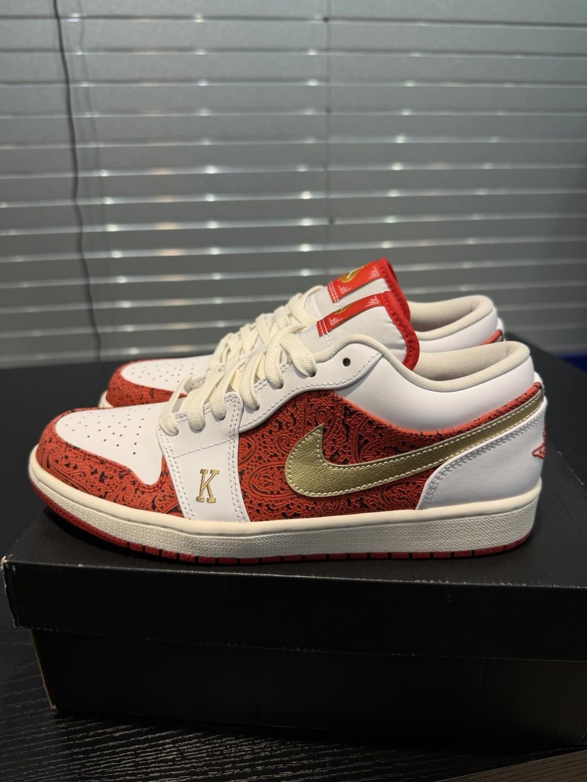Jordan Brand Nike Air Jordan 1 Low SE Spades Men's Size 9 Red/Gold/White Size US 9 / EU 42 - 3 Thumbnail