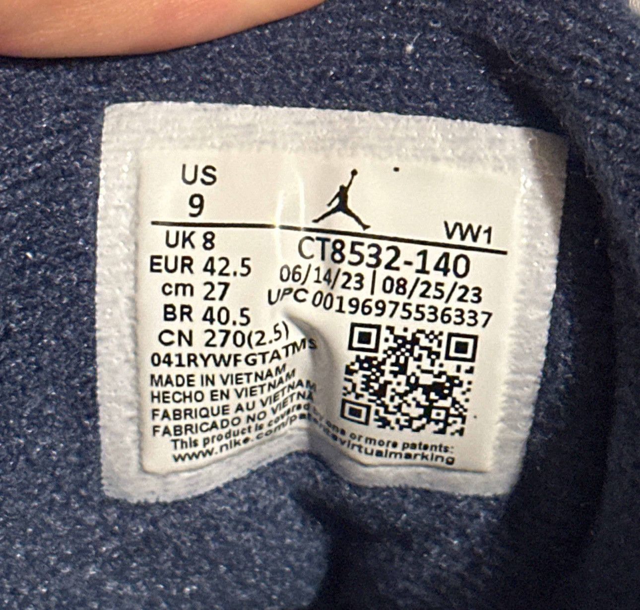 Jordan Brand × Nike Jordan 3 worn 1x Size US 9 / EU 42 - 7 Thumbnail