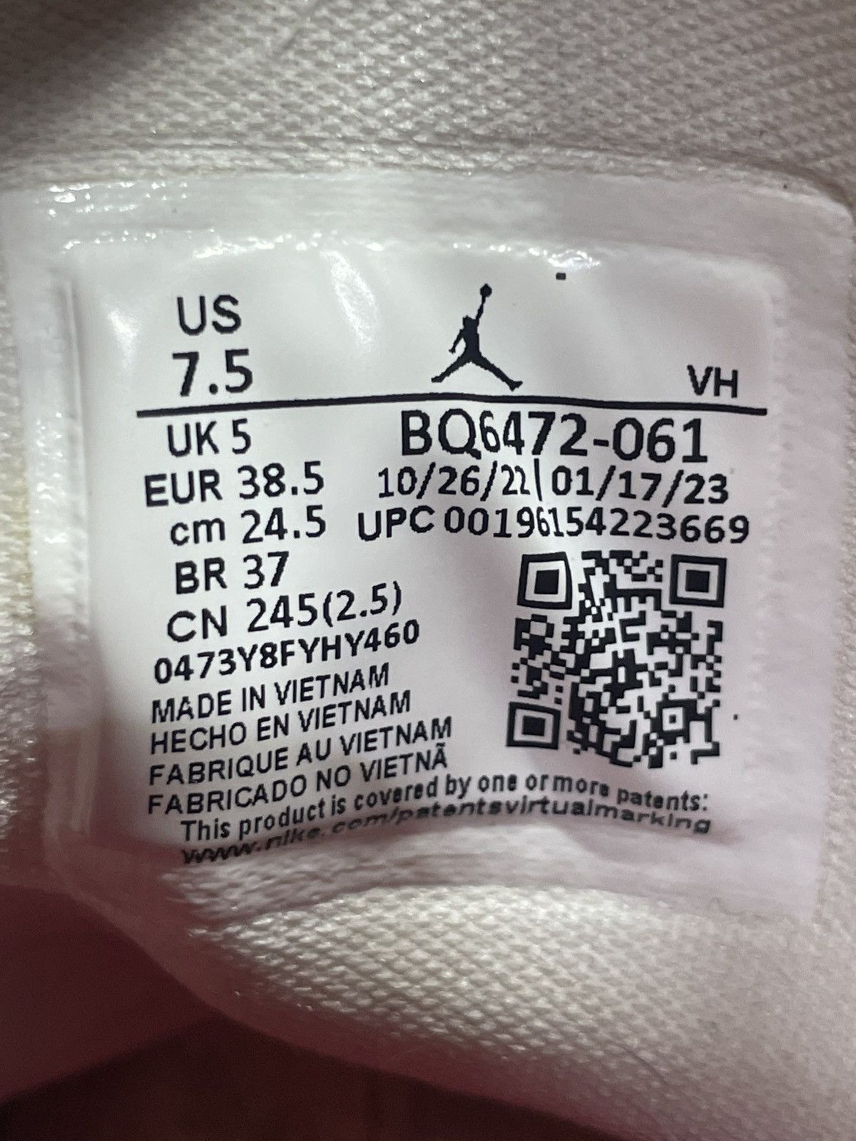 Jordan Brand Jordan 1 Mid Gym Red Panda (Women's) Size US 7.5 / IT 37.5 - 8 Thumbnail