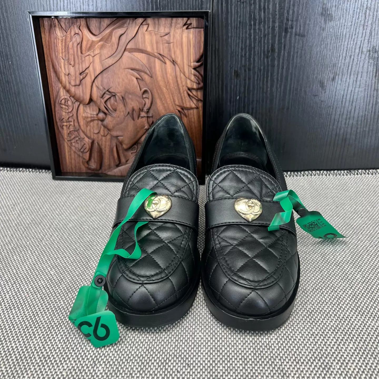 Chanel Chanel Lambskin Black & Gold 37 Near New Worn Indoors Size US 6.5 / IT 36.5 - 4 Thumbnail
