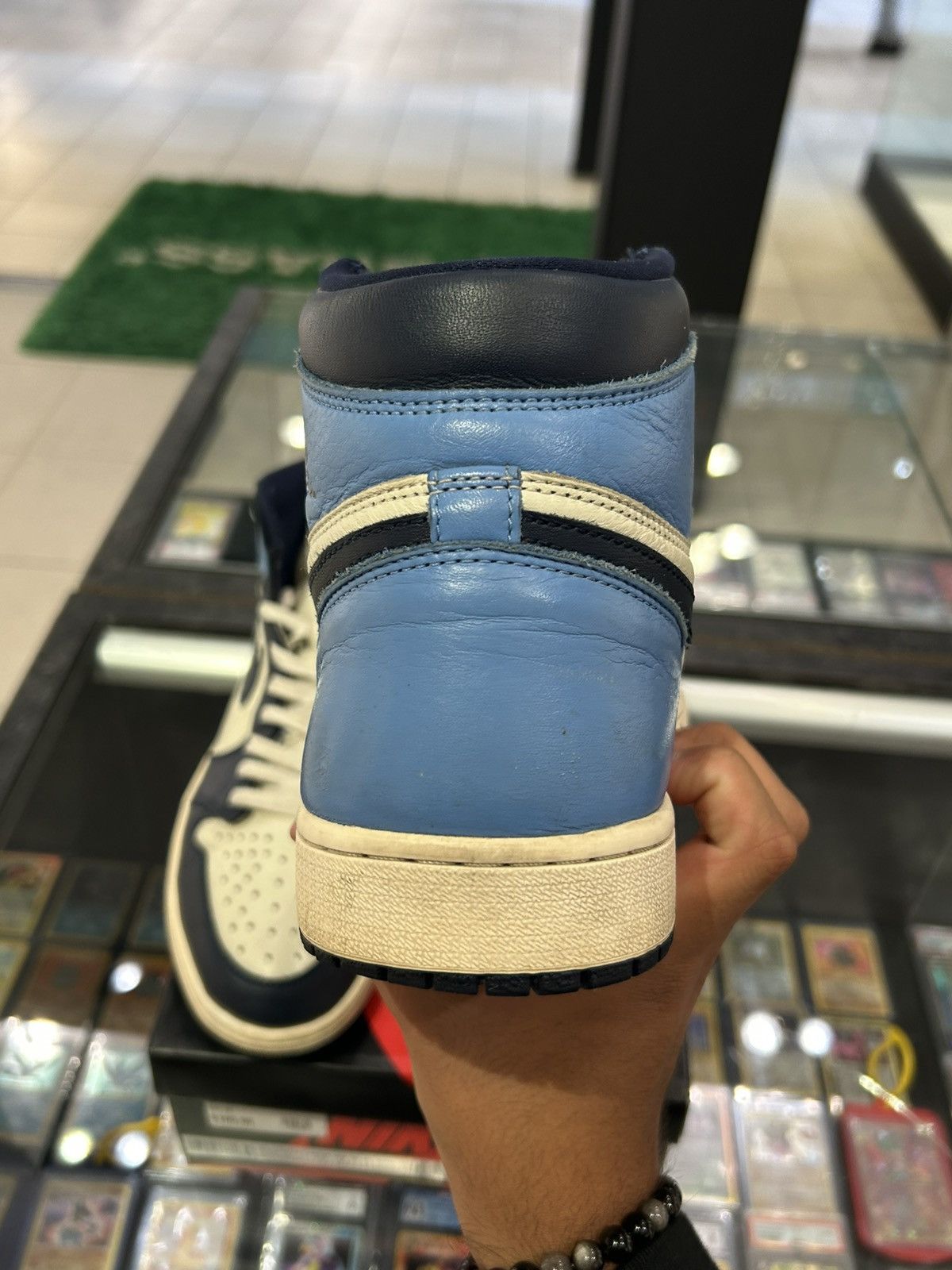 Jordan Brand Jordan 1 obsidian Size US 12 / EU 45 - 3 Thumbnail