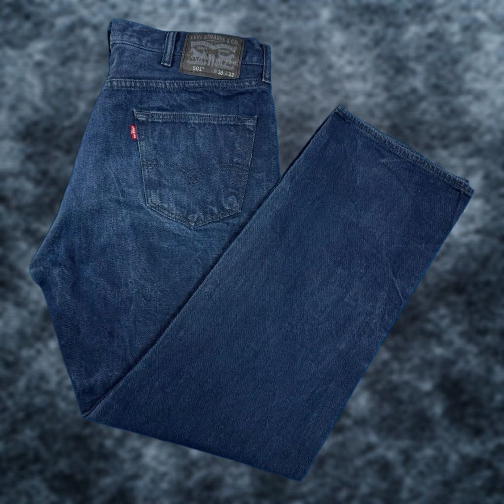 Levi's 501 Jeans Mens Size 36x32 Straight Leg Button Fly Medium