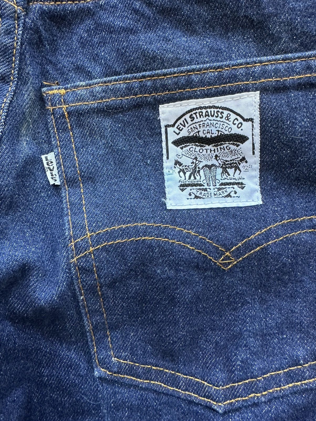 Levi's × Levi's Vintage Clothing × Vintage Vintage Levi’s 25” waist rare dark denim straight leg jeans Size 25" / US 0 / IT 36 - 3 Thumbnail