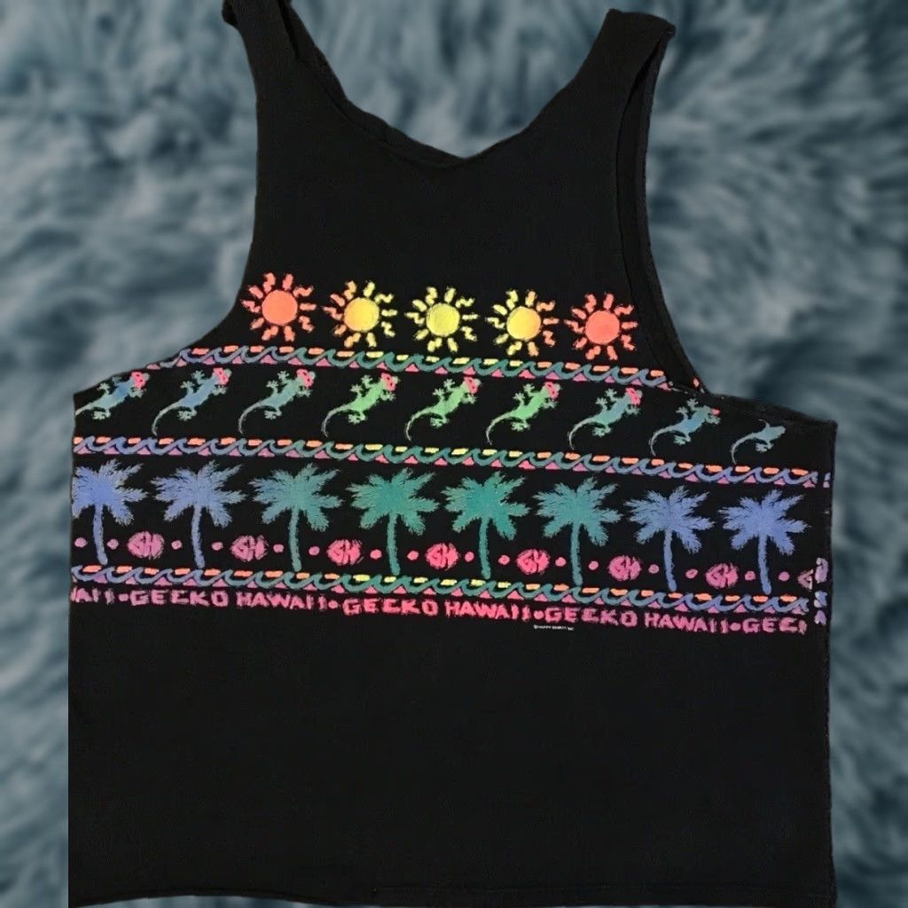 Vintage VINTAGE 90s Gecko Hawaii Faded Distress Cut Off Tank Top L Black Men T-Shirt Sleeveless Surf Beach Grunge AOP All Over Print Size US L / EU 52-54 / 3 - 1 Thumbnail