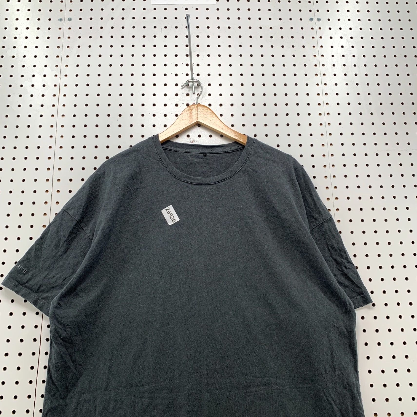 Vintage VINTAGE Alphalete Shirt Black Short Sleeve Adult XL T-Shirt Cotton Blend Crew Neck 24x31.5 - 90s-Event? Size US XL / EU 56 / 4 - 5 Thumbnail