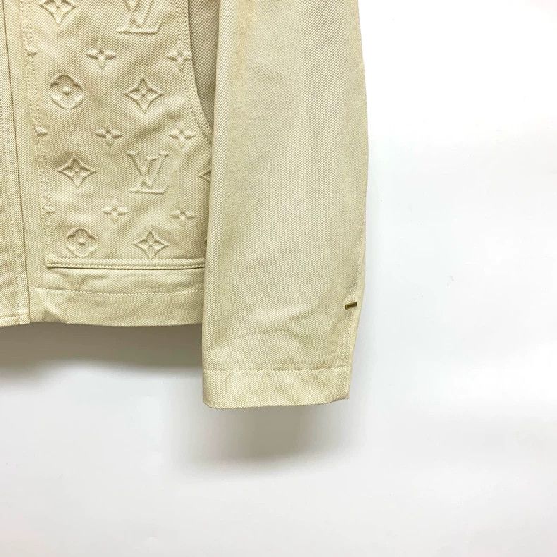 Louis Vuitton LOUIS VUITTON Off-white embossed full-print denim jacket Size US M / EU 48-50 / 2 - 4 Thumbnail