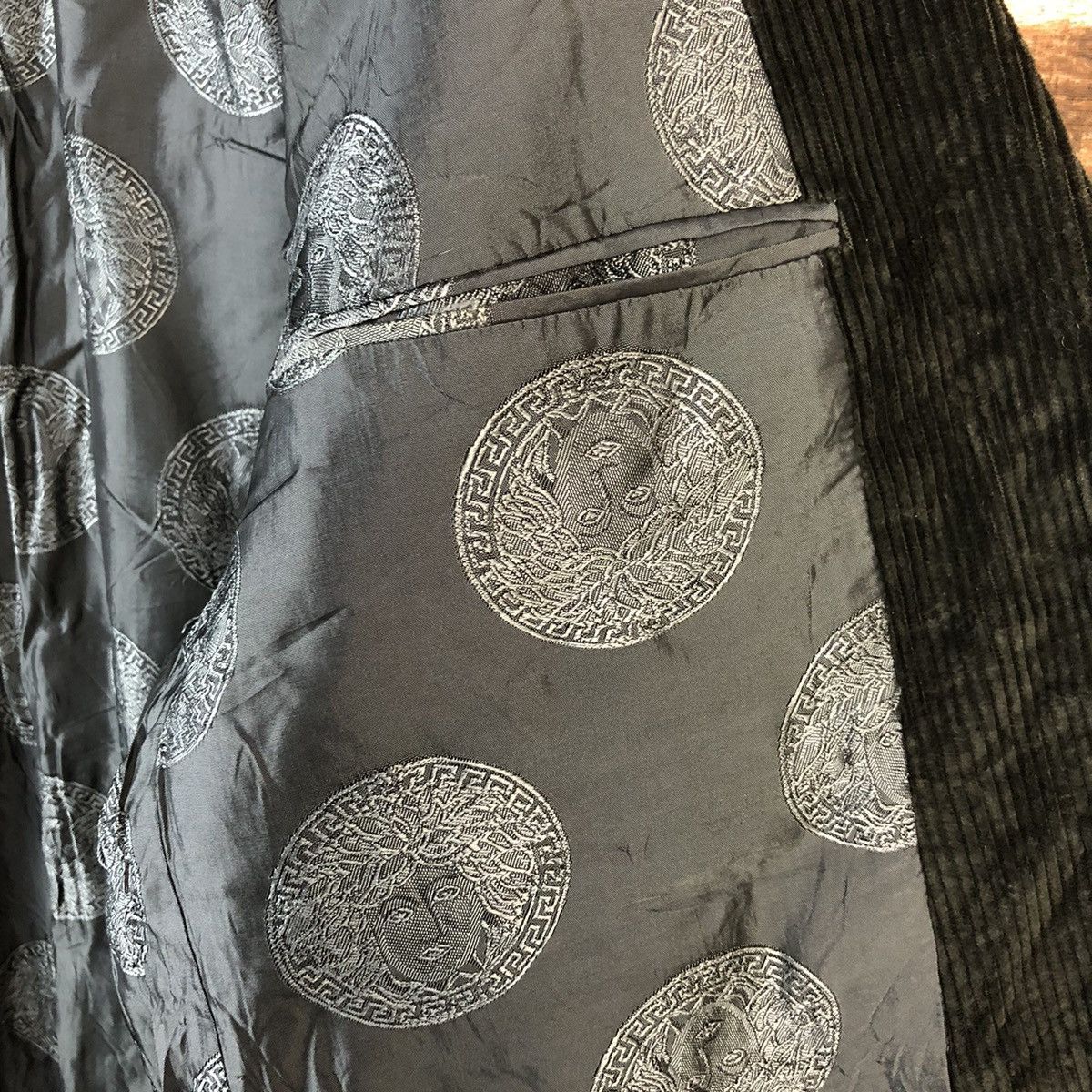 Versace Gianni Versace Dark Brown corduroy Blazzer #A2395 Size US L / EU 52-54 / 3 - 14 Thumbnail