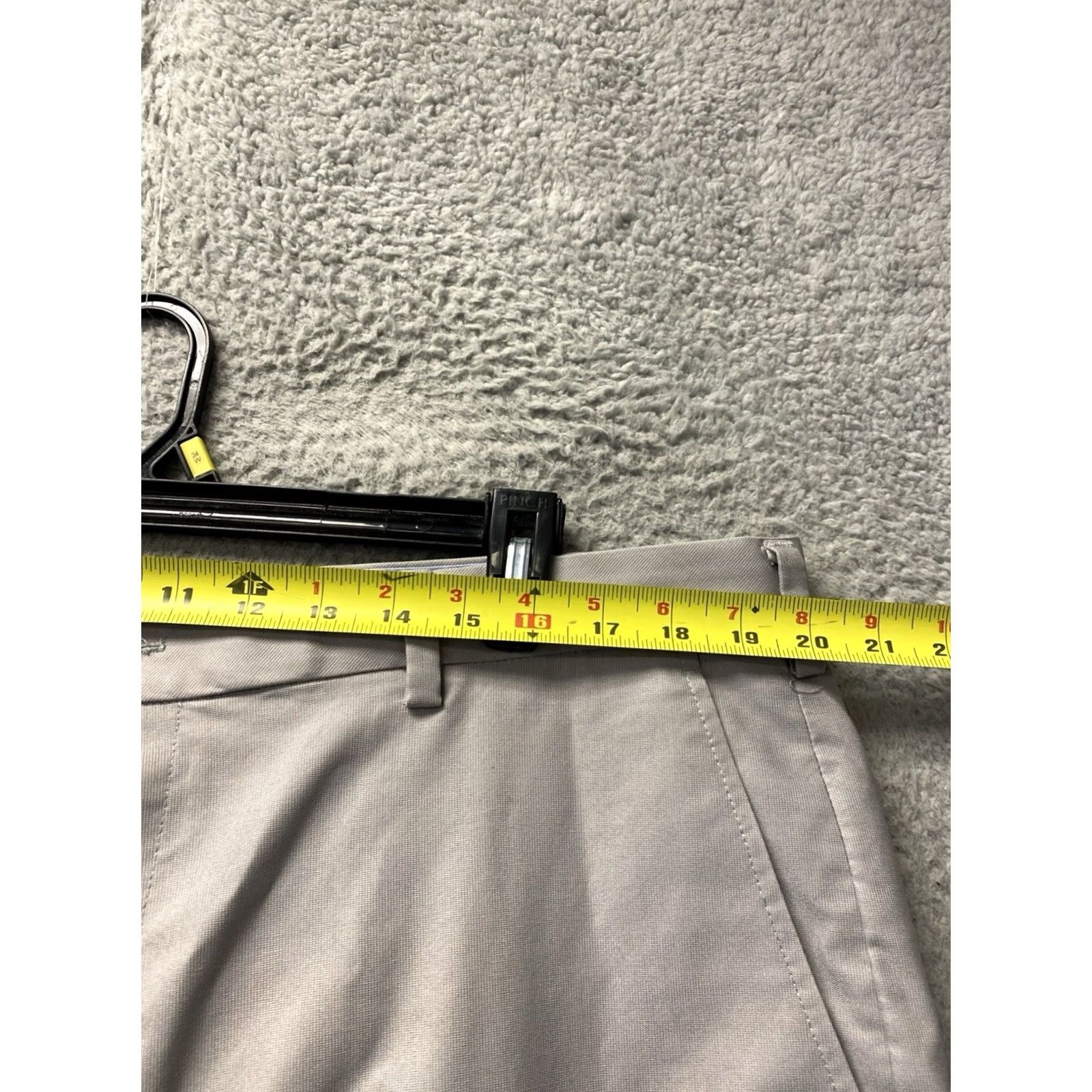 Brooks Brothers Brooks Brothers Chino Pants Men's 40x30 Light Gray Twill Clark Fit Advantage Chino Straight Leg Casual Shirt? Size US 40 / EU 56 - 7 Thumbnail