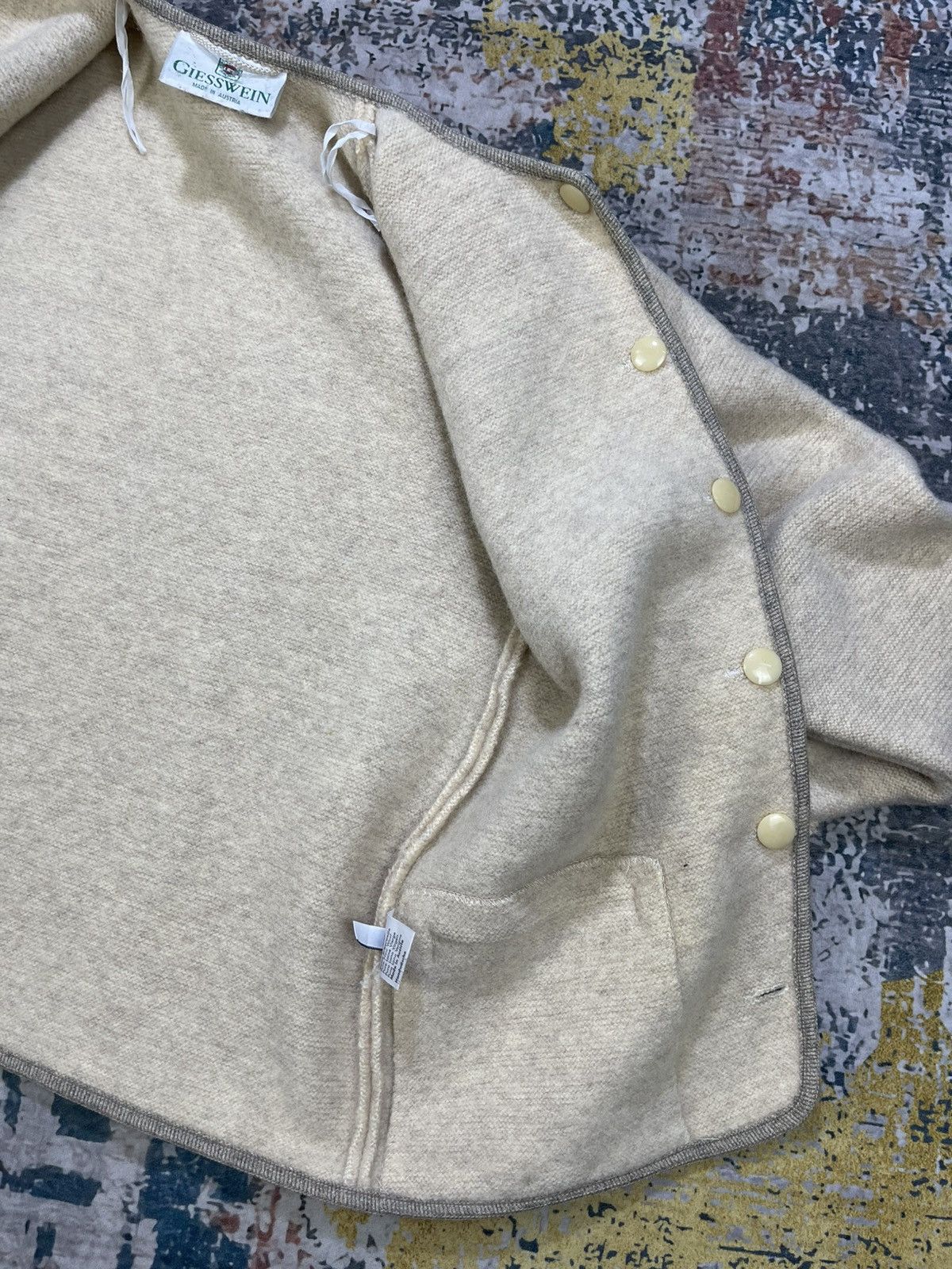GIESSWEIN Vintage Giesswein Pure Virgin Wool Cardigan Sweater Size XL / US 12-14 / IT 48-50 - 12 Thumbnail