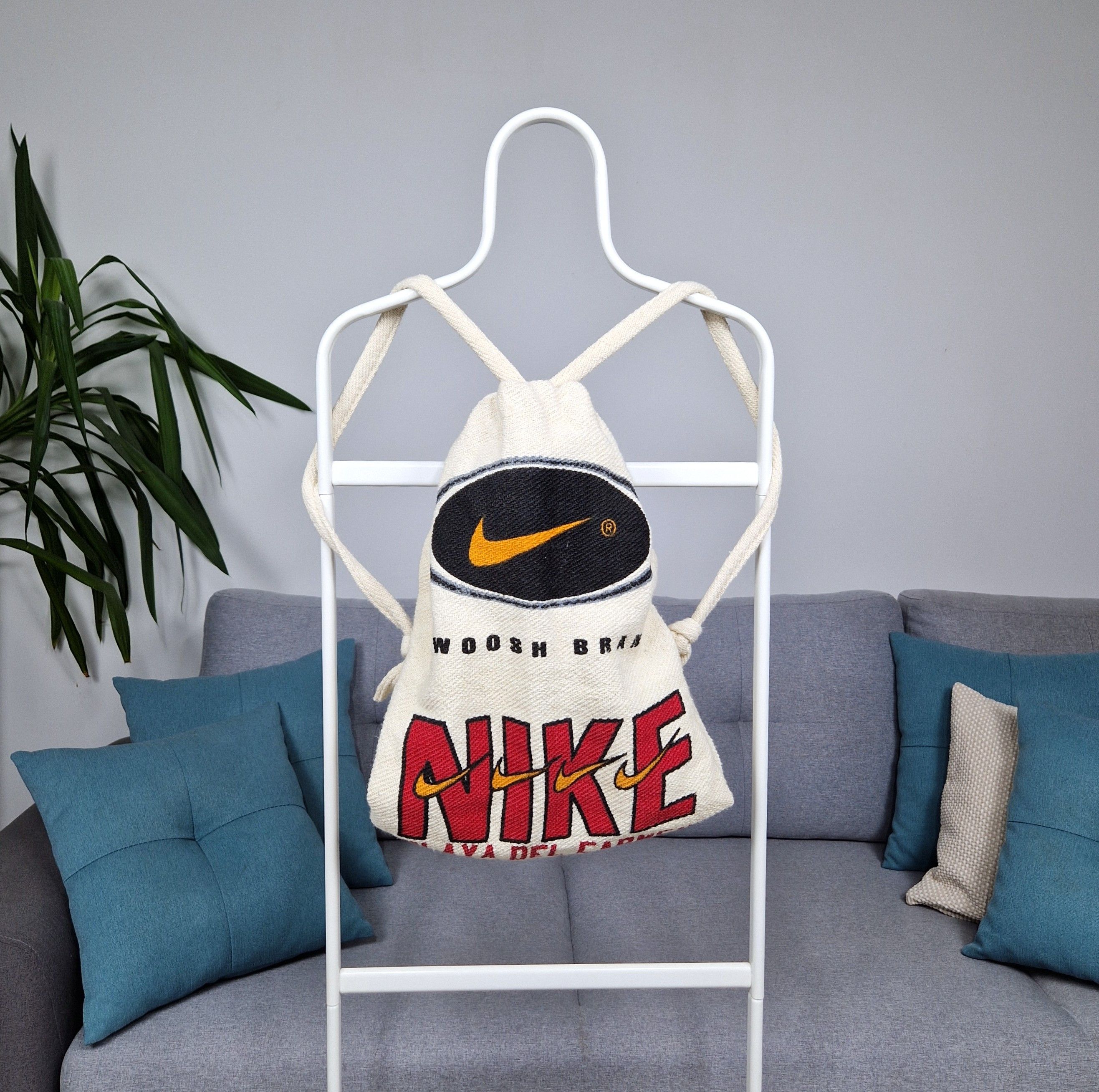 Nike Nike Swoosh Brand Playa Mexico Backpack Bag Vintage 80s 90s Size ONE SIZE - 3 Thumbnail