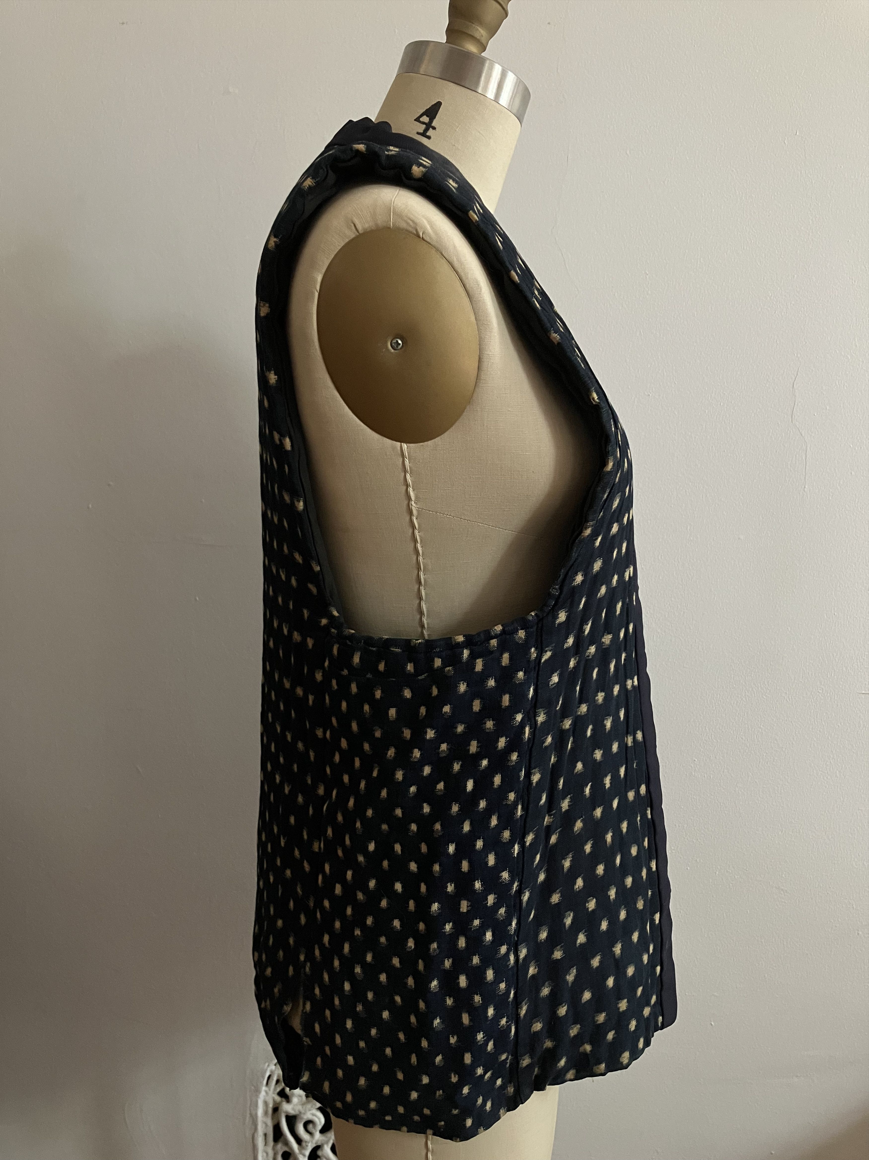 Vintage Vintage Japanese Workwear Vest - Ikat Indigo Size US M / EU 48-50 / 2 - 7 Thumbnail