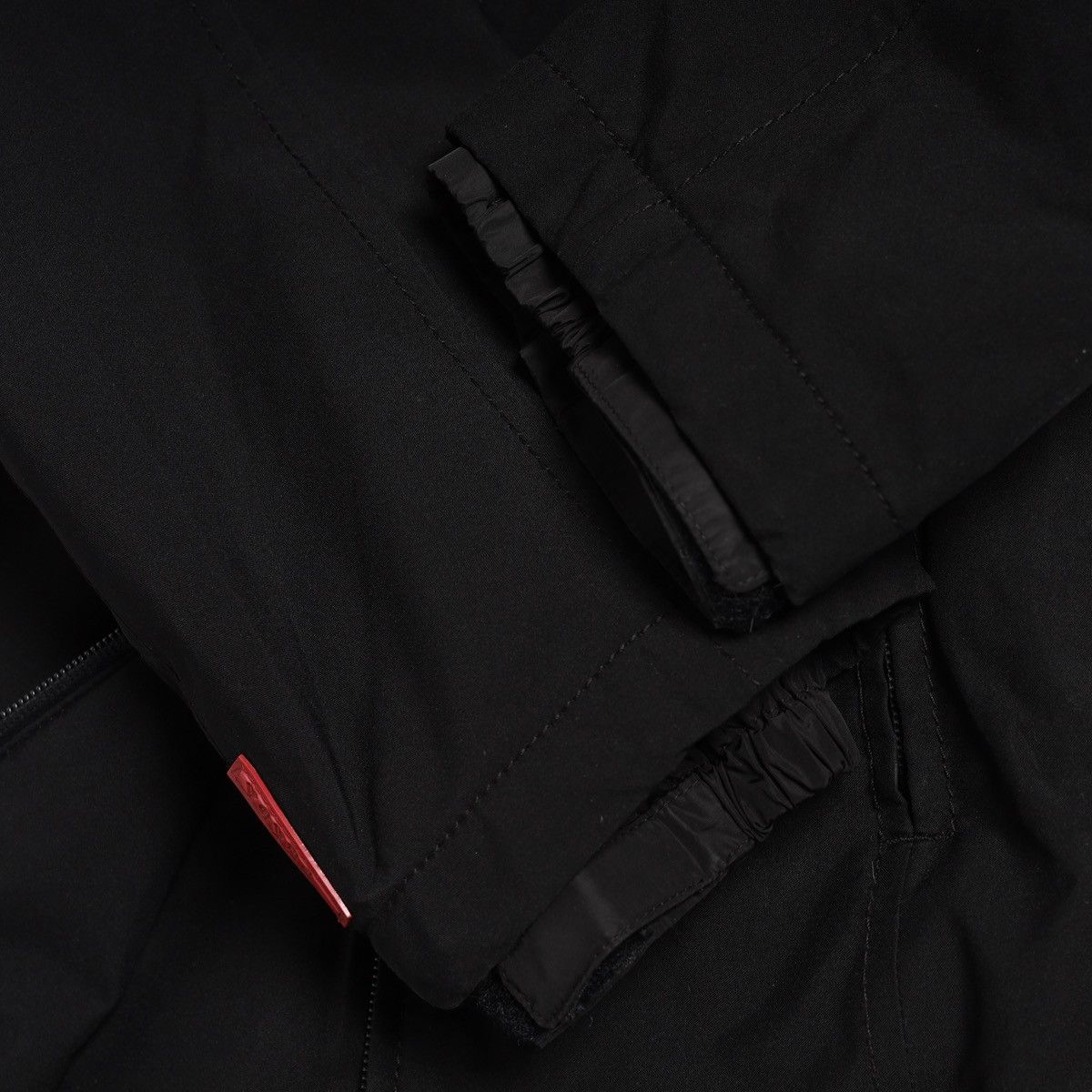 Prada Prada Sport Gore-Tex Red Tab Winter Nylon Puffer Coat Jacket Size S / US 4 / IT 40 - 11 Thumbnail