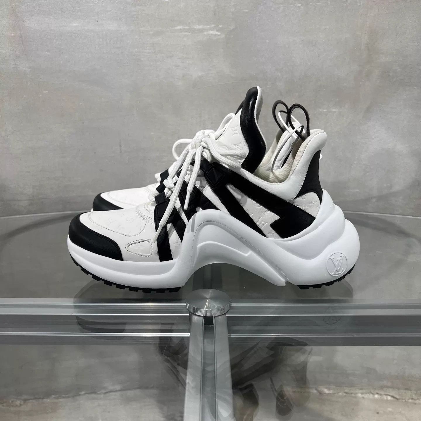 Louis Vuitton LV Archlight Black/White Embossed Arch Dad UK2 (36) New Size US 5.5 / IT 35.5 - 3 Thumbnail
