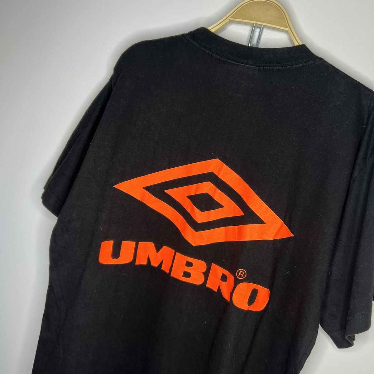 Umbro × Vintage Vintage Umbro England Soccer T-shirt Size US L / EU 52-54 / 3 - 7 Thumbnail
