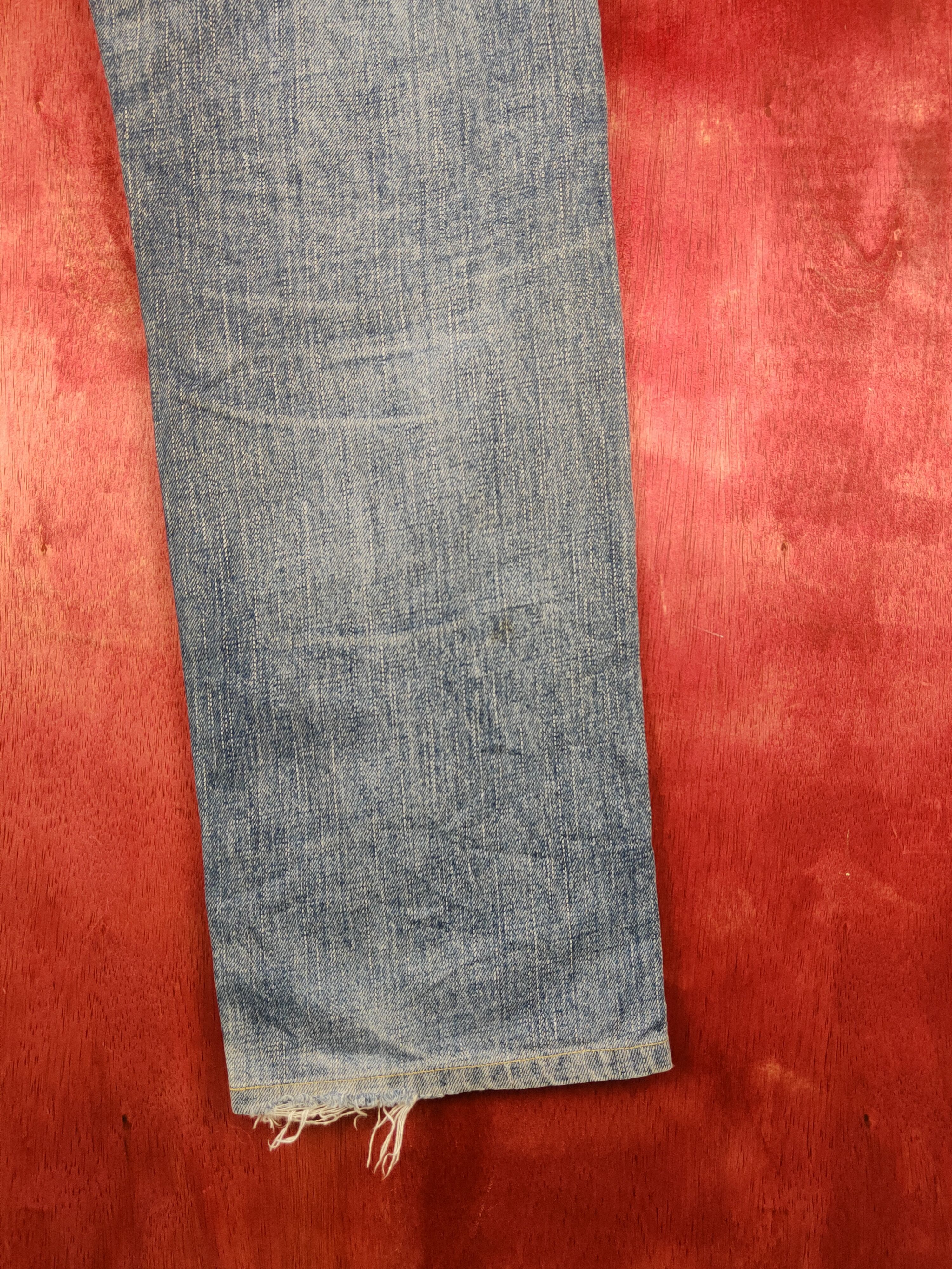 Japanese Brand Uniqlo Blue Faded Distressed Ripped Jeans #S1675 Size US 34 / EU 50 - 12 Thumbnail