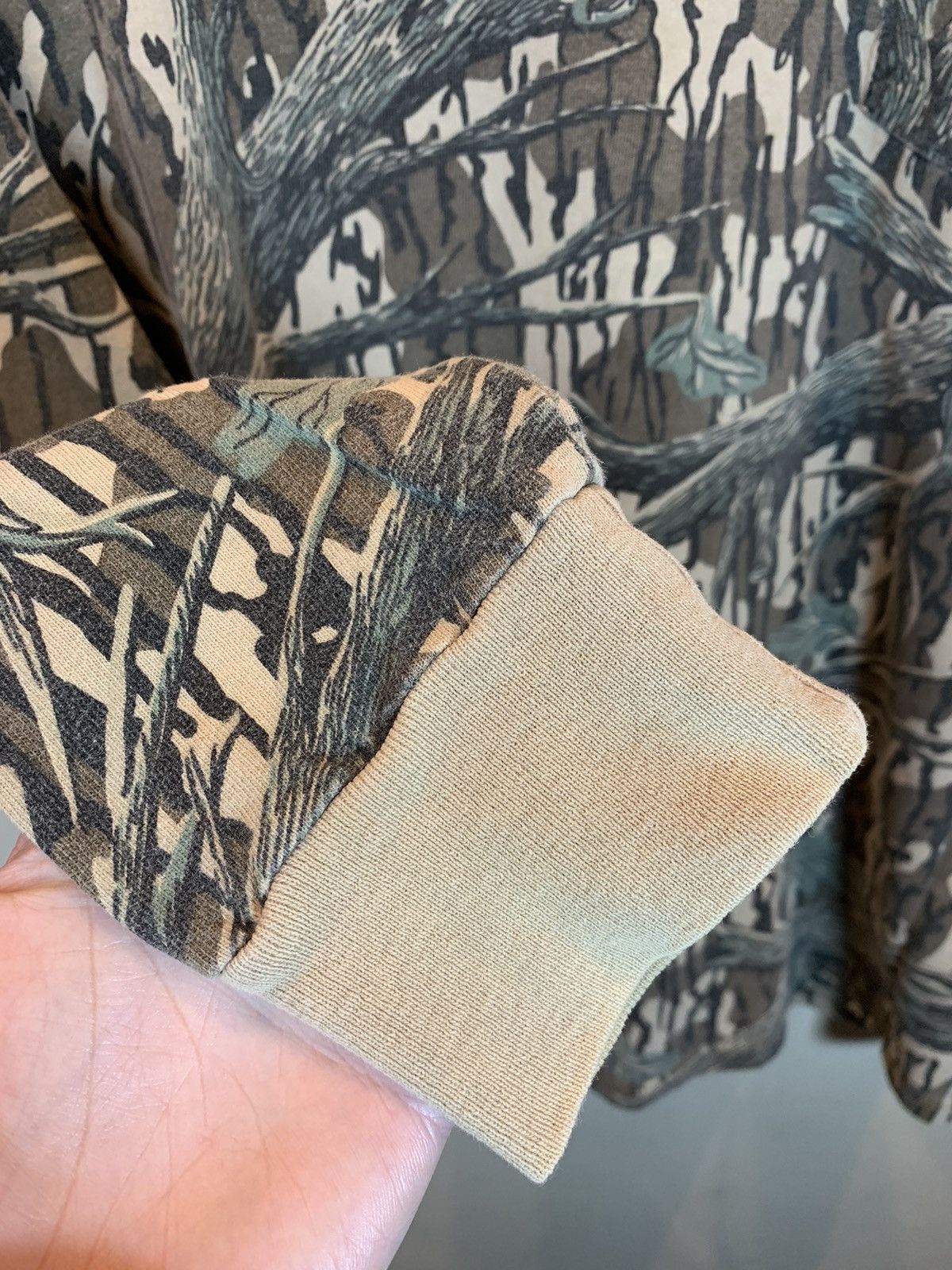 Carhartt *RARE* Vintage 80s Carhartt x Mossy Oak Camo LS Pocket Shirt Size US XL / EU 56 / 4 - 7 Thumbnail