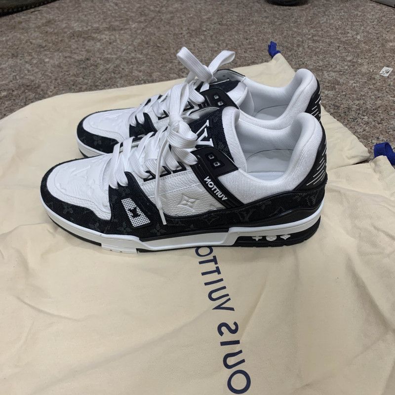 Louis Vuitton Louis Vuitton Panda Print Low-Top Sneakers 0079 Size US 10.5 / EU 43-44 - 1 Thumbnail