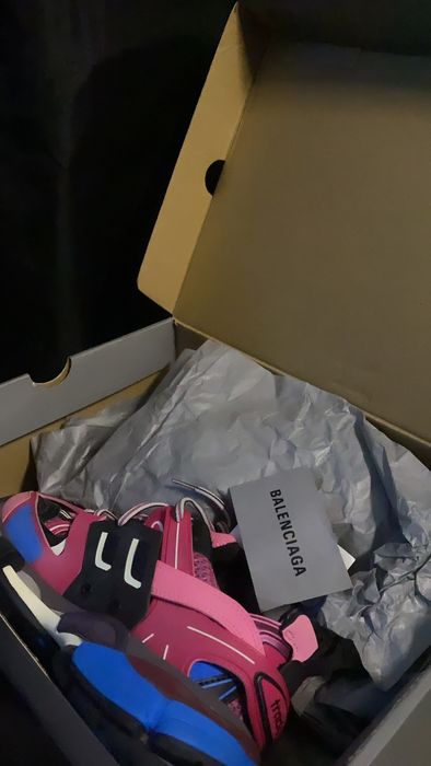 pink balenciaga speed runners
