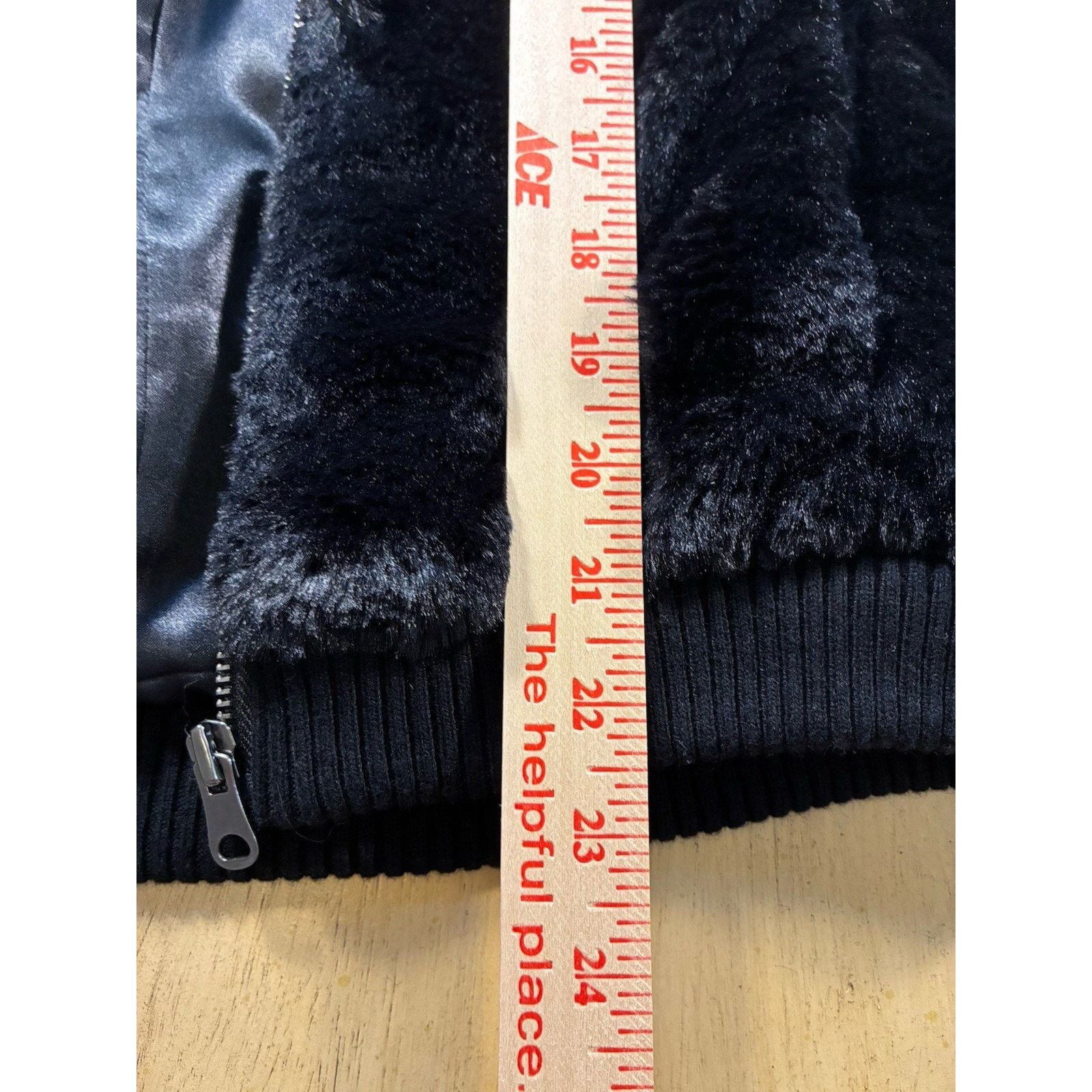 Talbots NEW Talbots Faux Fur Vest S Black Sleeveless Luxury Minimal Size S / US 4 / IT 40 - 7 Thumbnail
