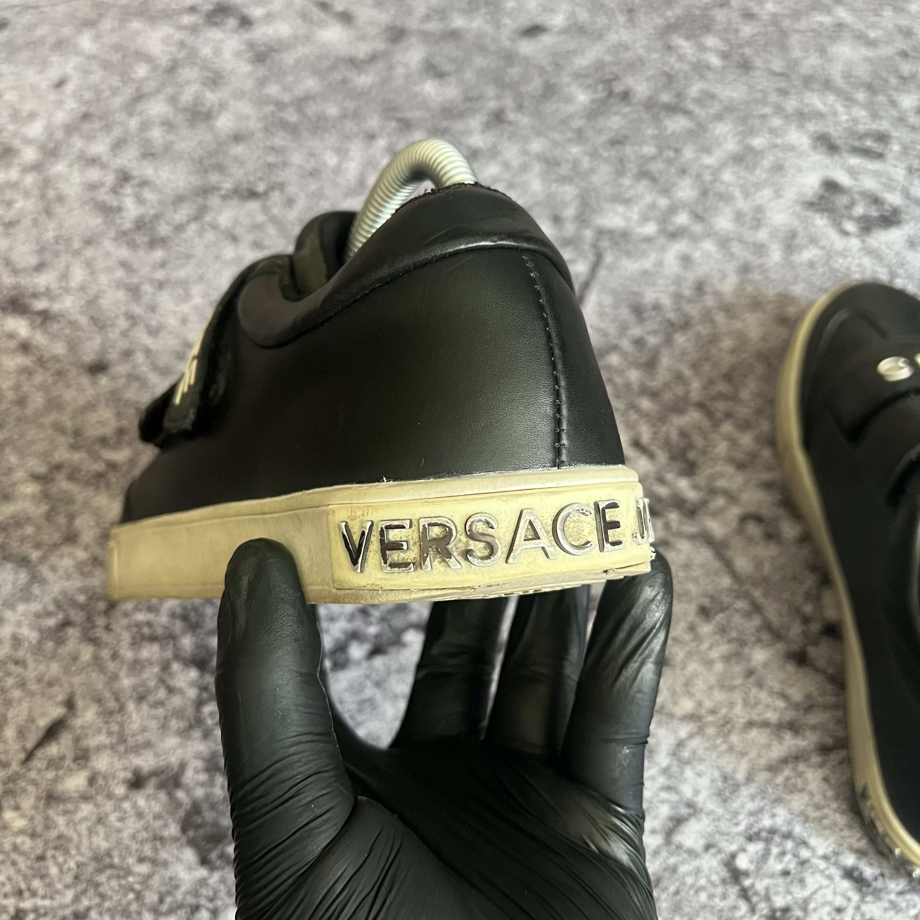 Versace Versace Sneakers Big Logo Size 38 Size US 8 / IT 38 - 11 Thumbnail