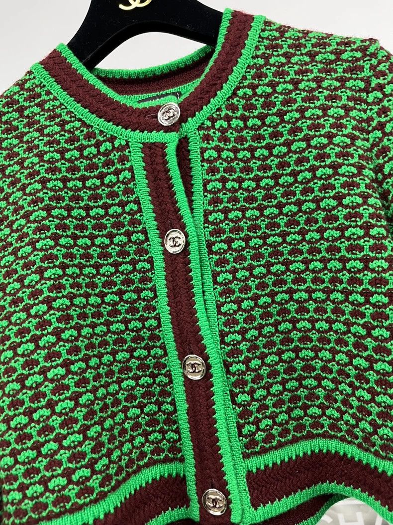 Chanel Chanel 23A Chanel Green Brown Knitted Cardigan coat Size XS / US 0-2 / IT 36-38 - 2 Thumbnail