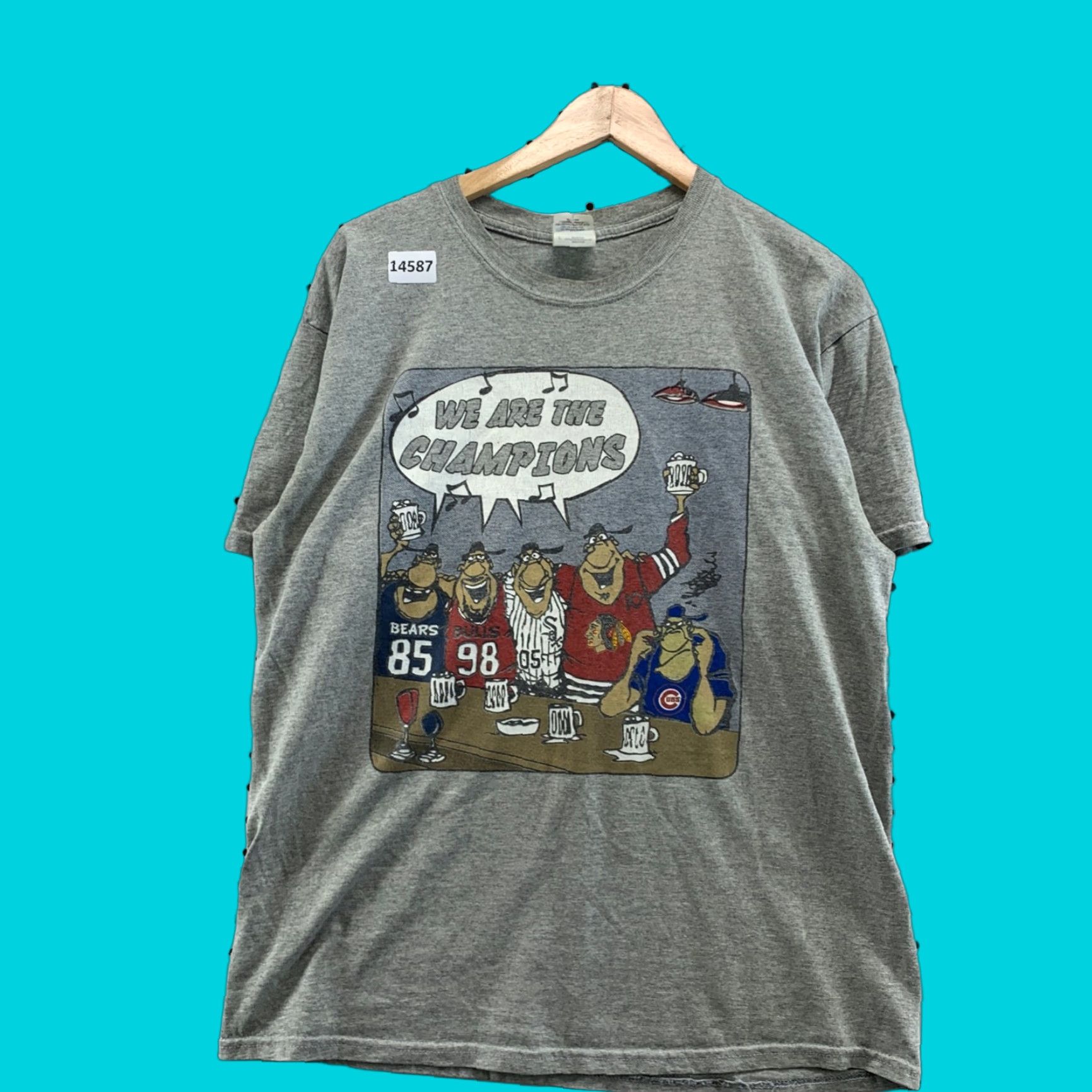 Gildan We Are The Champions Shirt Chicago Teams Bears Blackhawks Cubs Sox Large L Tee Size US L / EU 52-54 / 3 - 1 Thumbnail