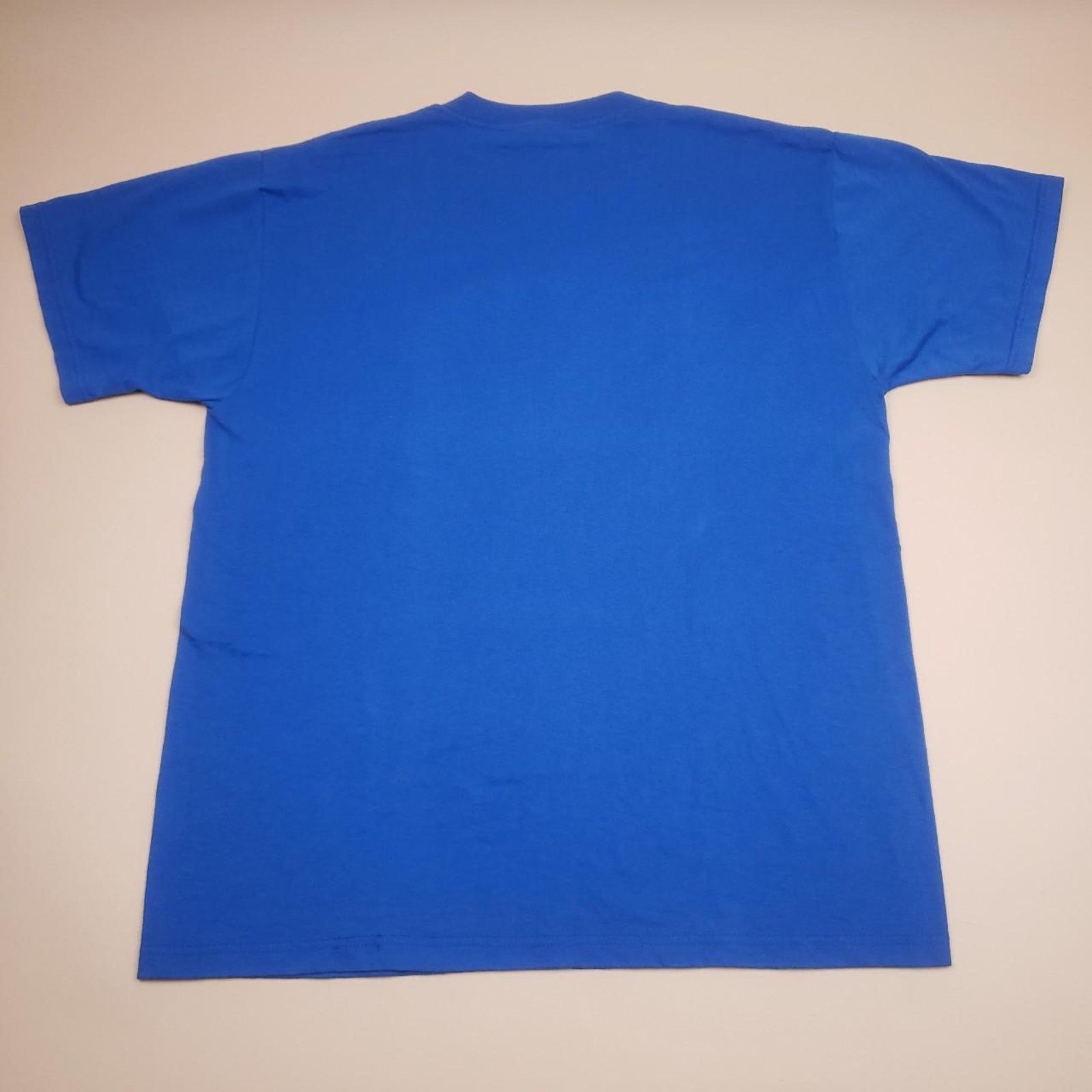 Vintage Vintage 90s Embroidered Diversity Friendship School T Shirt Size US L / EU 52-54 / 3 - 4 Thumbnail