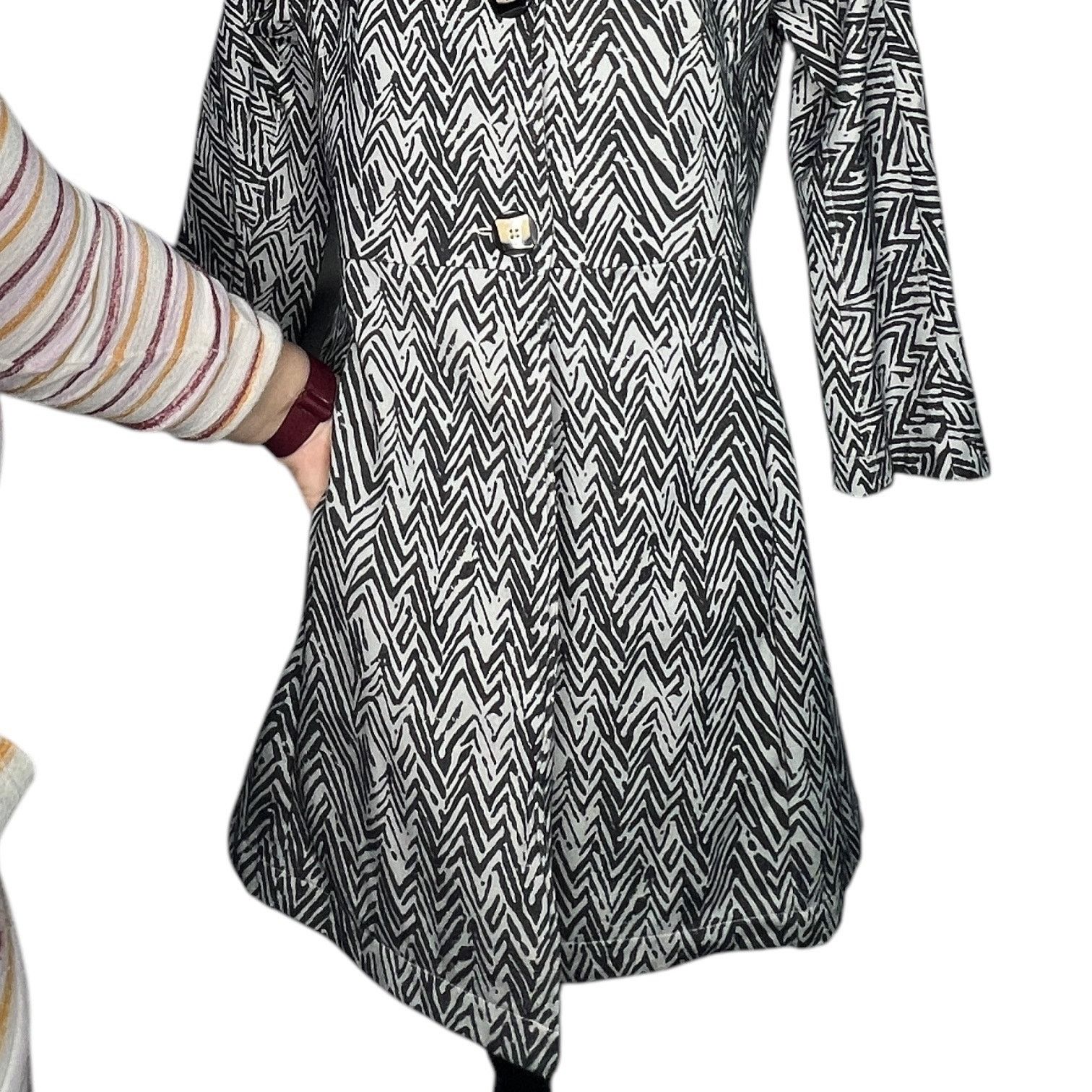Other Zigzag Knit Coat 3/4 Sleeve Button Front Longline Style Size M / US 6-8 / IT 42-44 - 4 Thumbnail