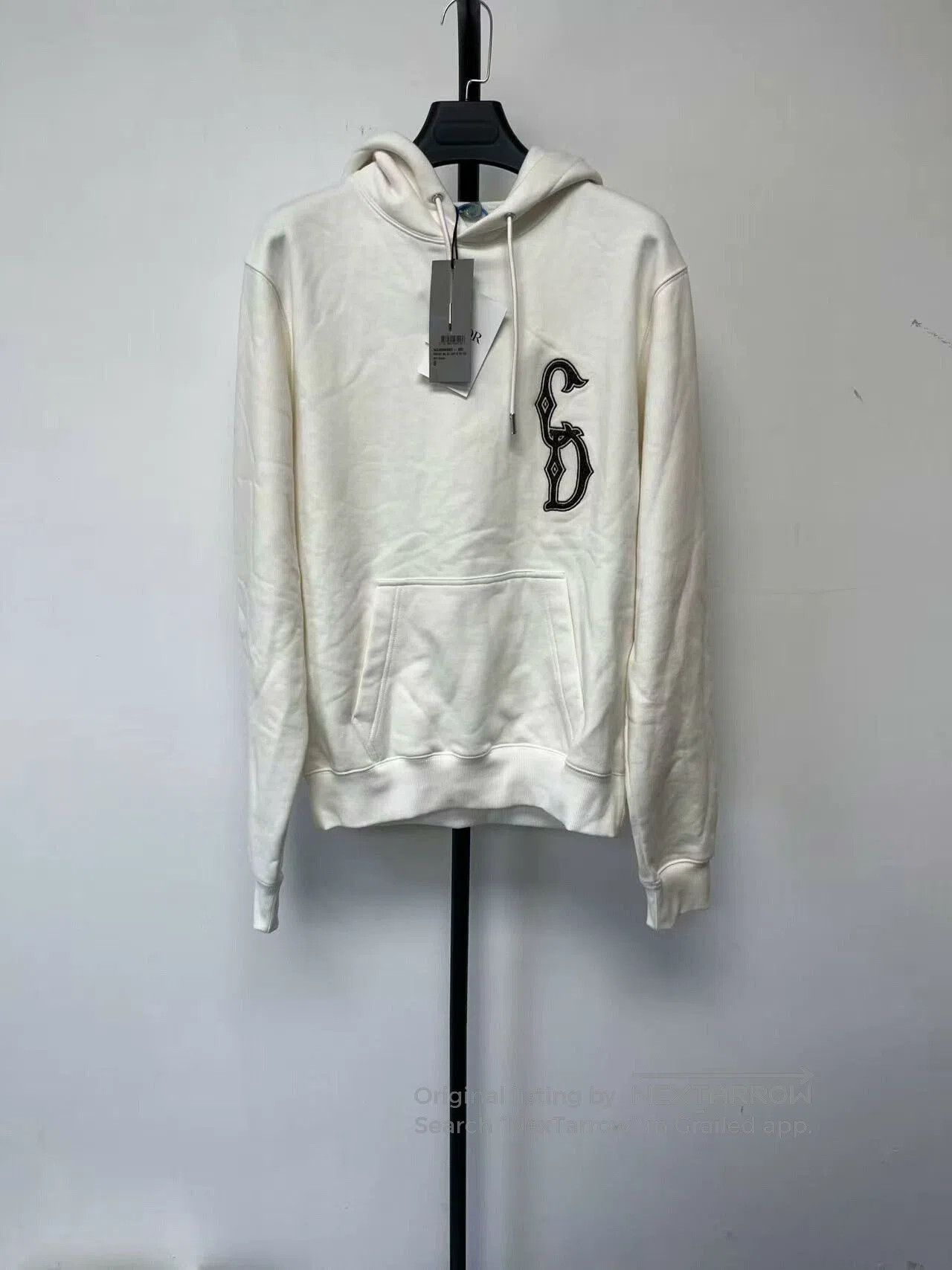 Dior beige dior embroidered hooded sweatshirt for men. Size US S / EU 44-46 / 1 - 1 Thumbnail