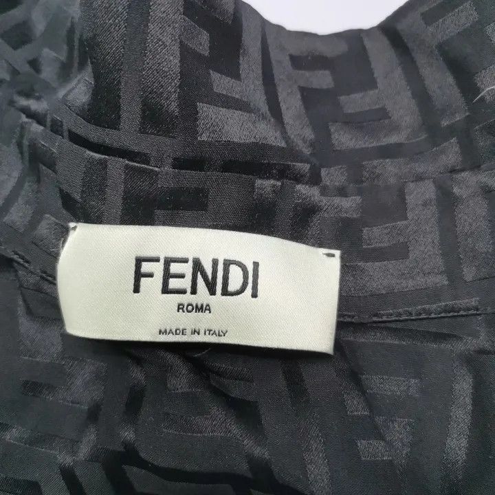 Fendi Fendi Logo Patterned Cropped Long Sleeve Shirt -2507 Size S / US 4 / IT 40 - 1 Thumbnail