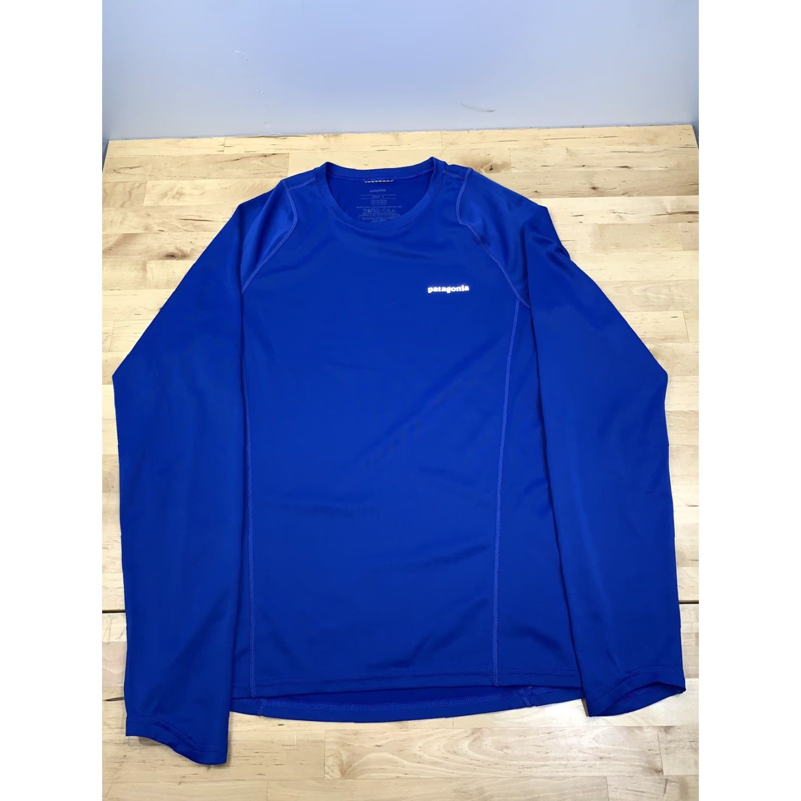 Patagonia Patagonia T-Shirt Long Sleeve Blue Performance Outdoor Mens S Top Pullover Crew Neck Athletic Regular Short description: Pre-owned Size US S / EU 44-46 / 1 - 2 Thumbnail