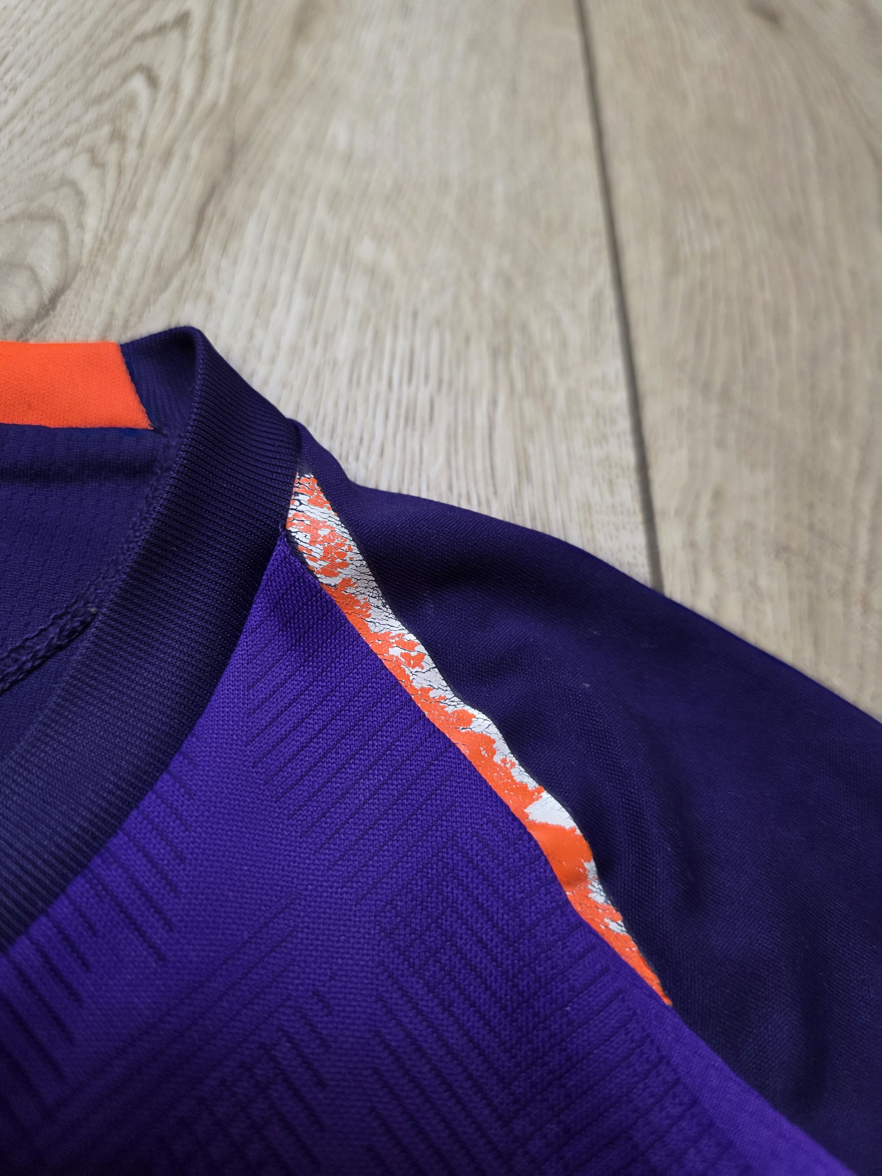 New Balance LIVERPOOL 2018 2019 AWAY FOOTBALL SHIRT SOCCER JERSEY Size US M / EU 48-50 / 2 - 8 Thumbnail