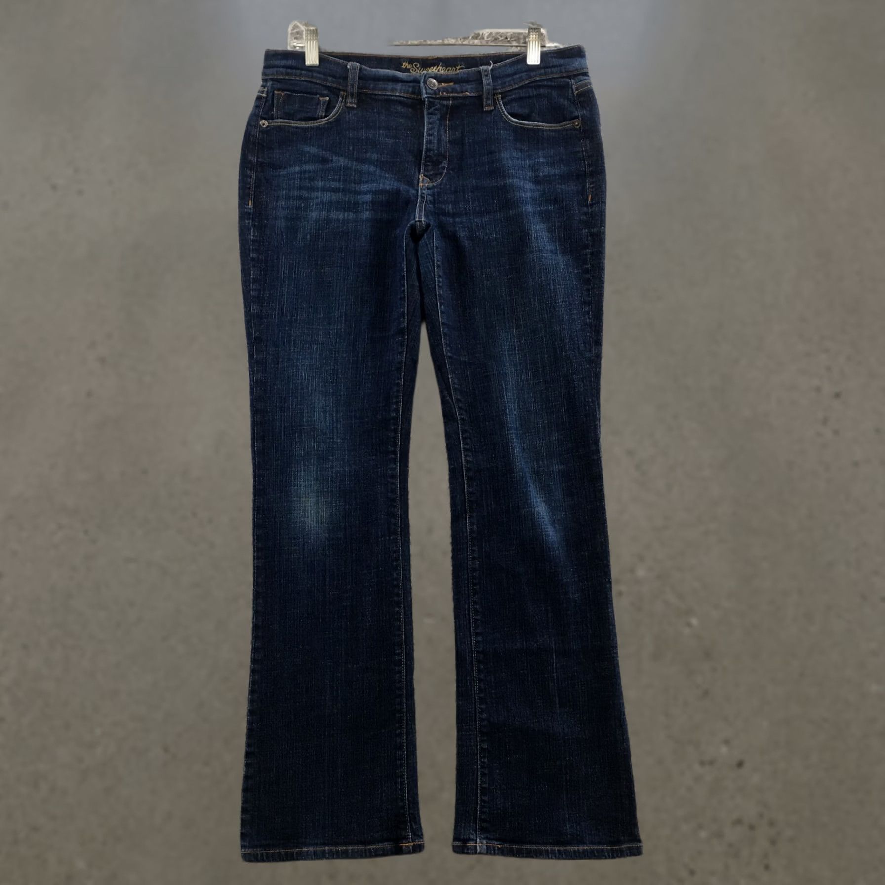 Old Navy Old Navy Jeans Womens 8R The Sweetheart Bootcut Blue Denim Zip Regular 34x32 5-Pocket Classic Vintage No Size 30" / US 8 / IT 44 - 1 Thumbnail
