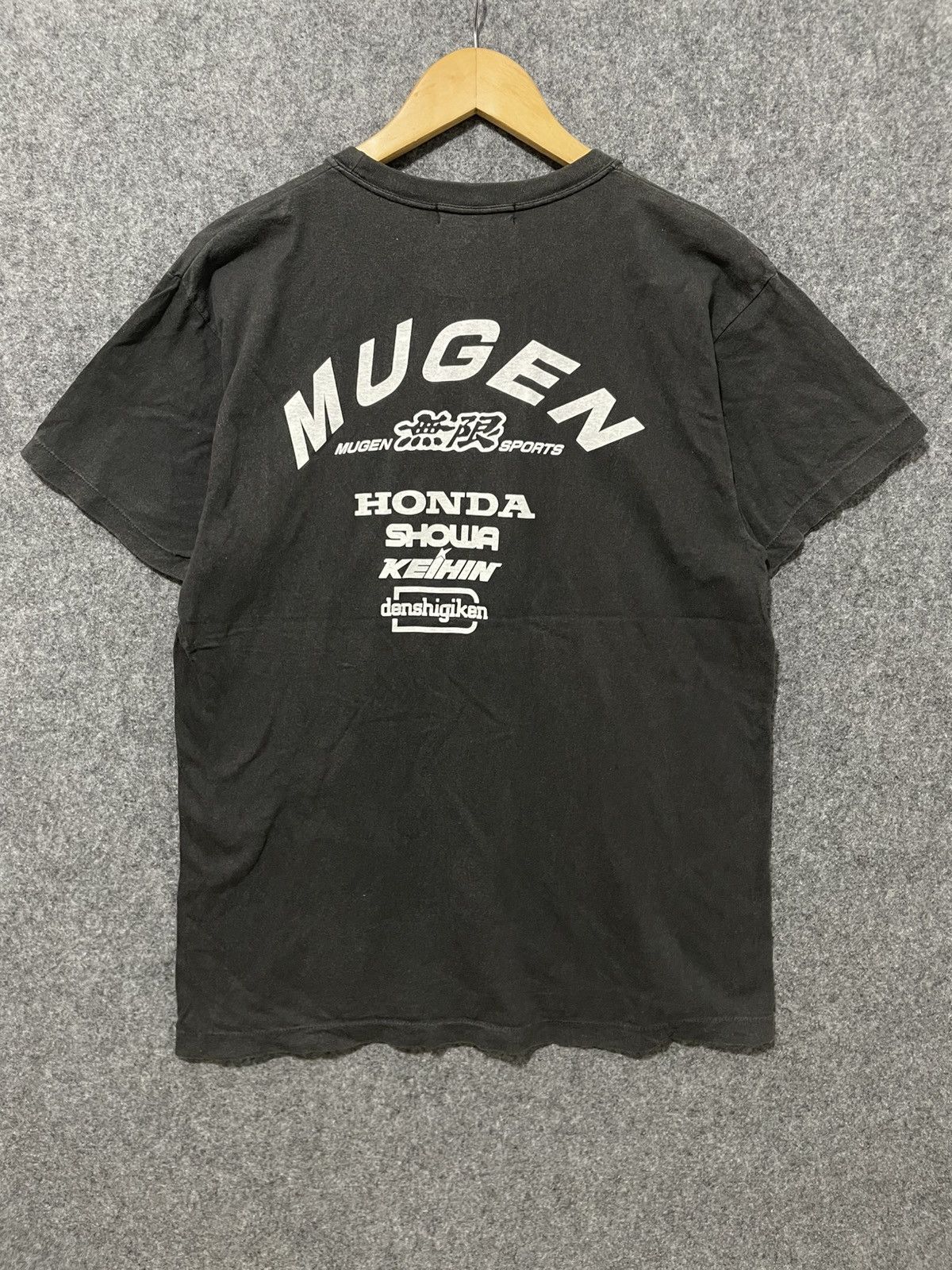 Vintage Vintage Mugen Motorsports Honda T-Shirt Size US M / EU 48-50 / 2 - 3 Thumbnail