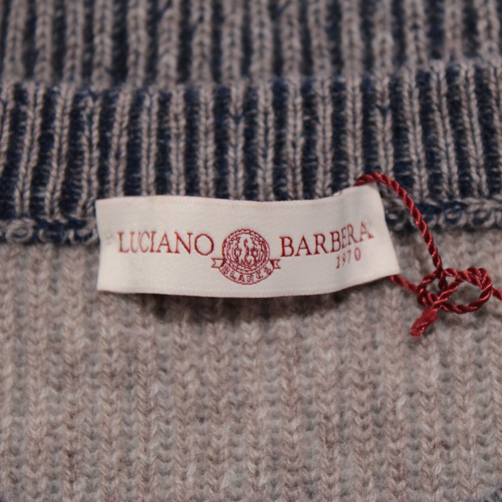Luciano Barbera Luciano Barbera Sweater Size US M in Beige Size US M / EU 48-50 / 2 - 7 Thumbnail