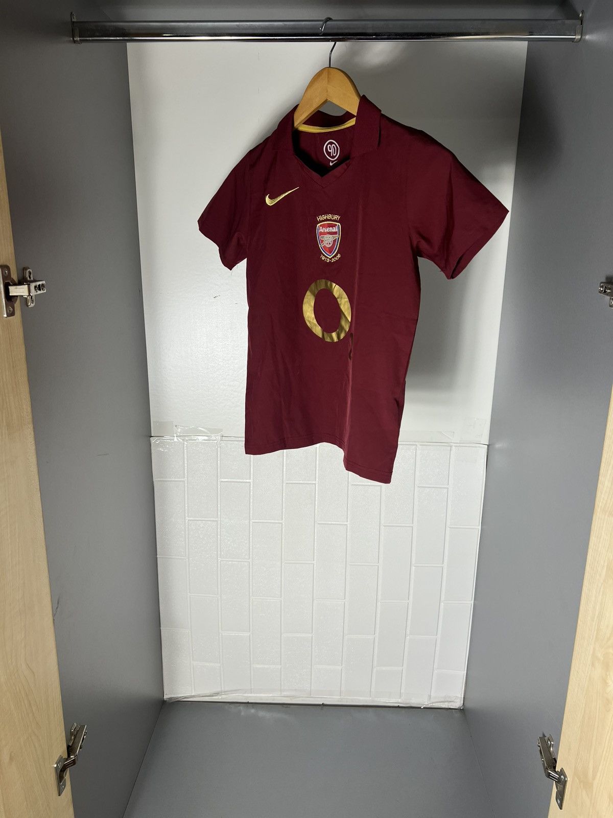 Nike VINTAGE NIKE FC ARSENAL LONDON ENGLAND SOCCER JERSEY Y2K 90s Size US XXS / EU 40 - 7 Thumbnail